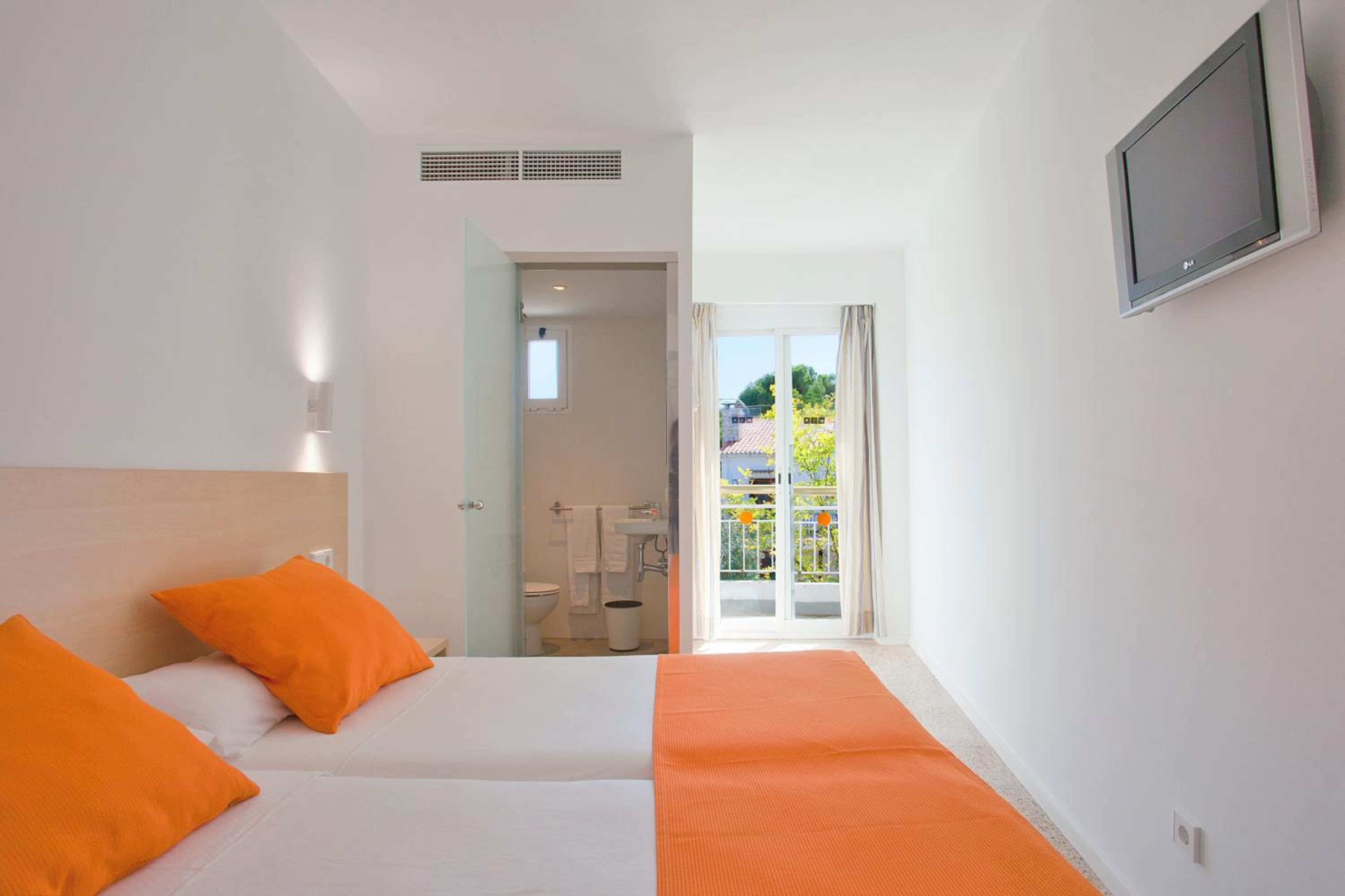 Standard Double Room - Photo 4