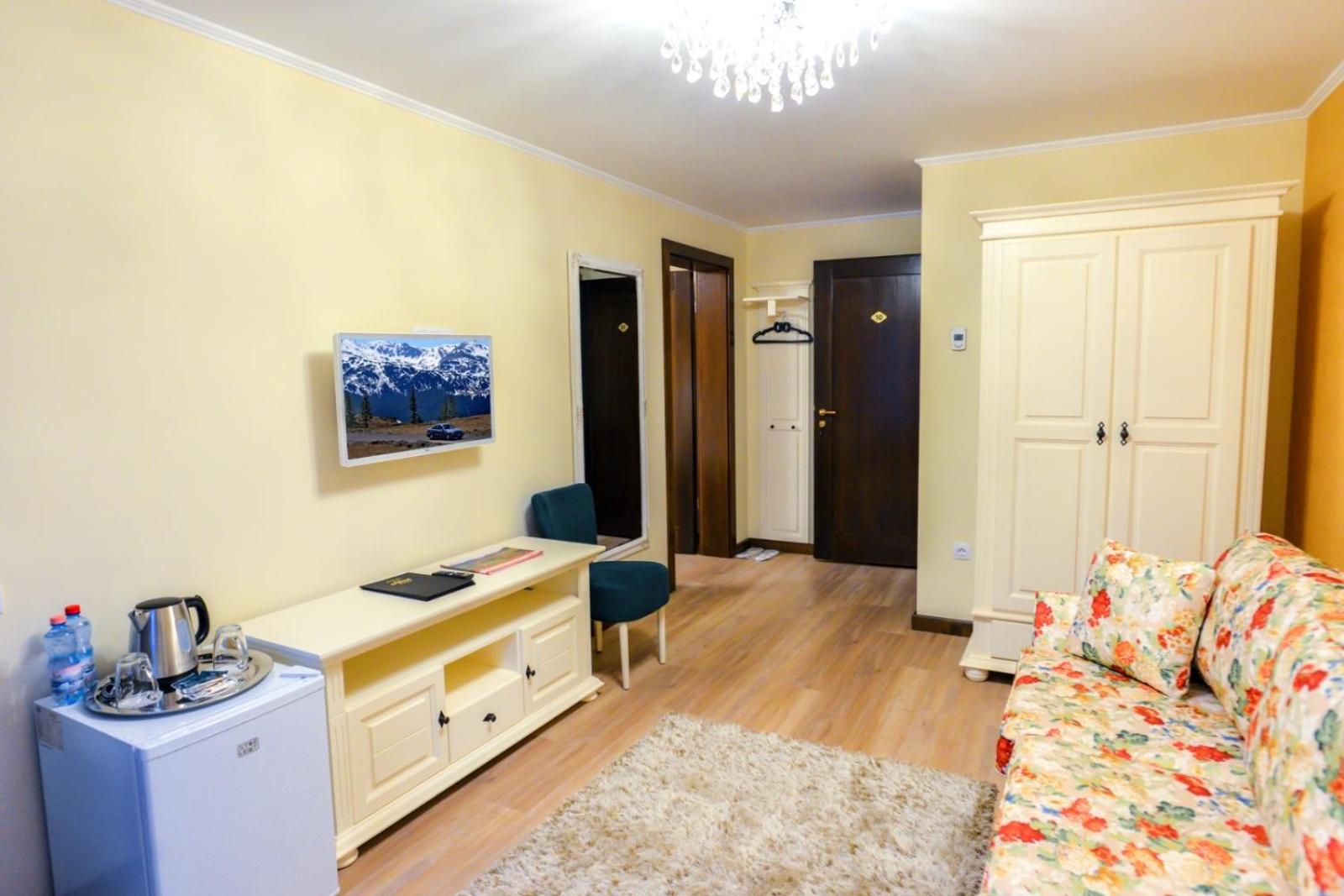 Apartment with Garden View - Photo 3