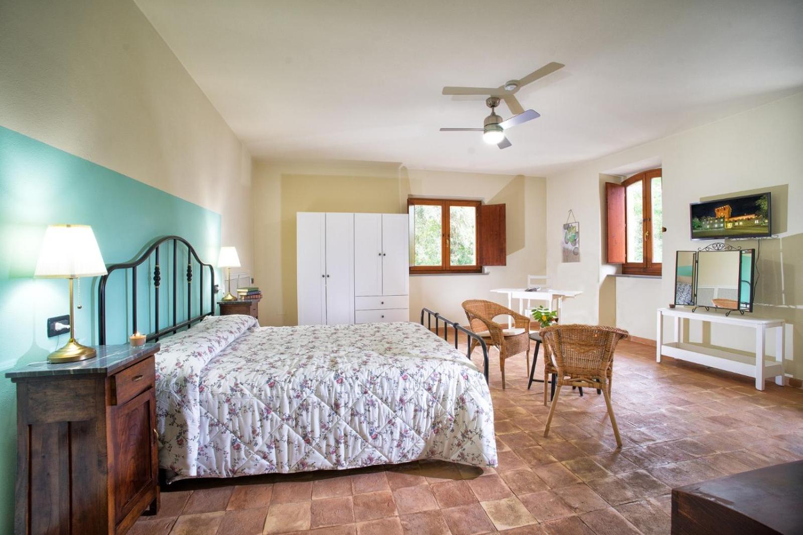 Double Room - Photo 2