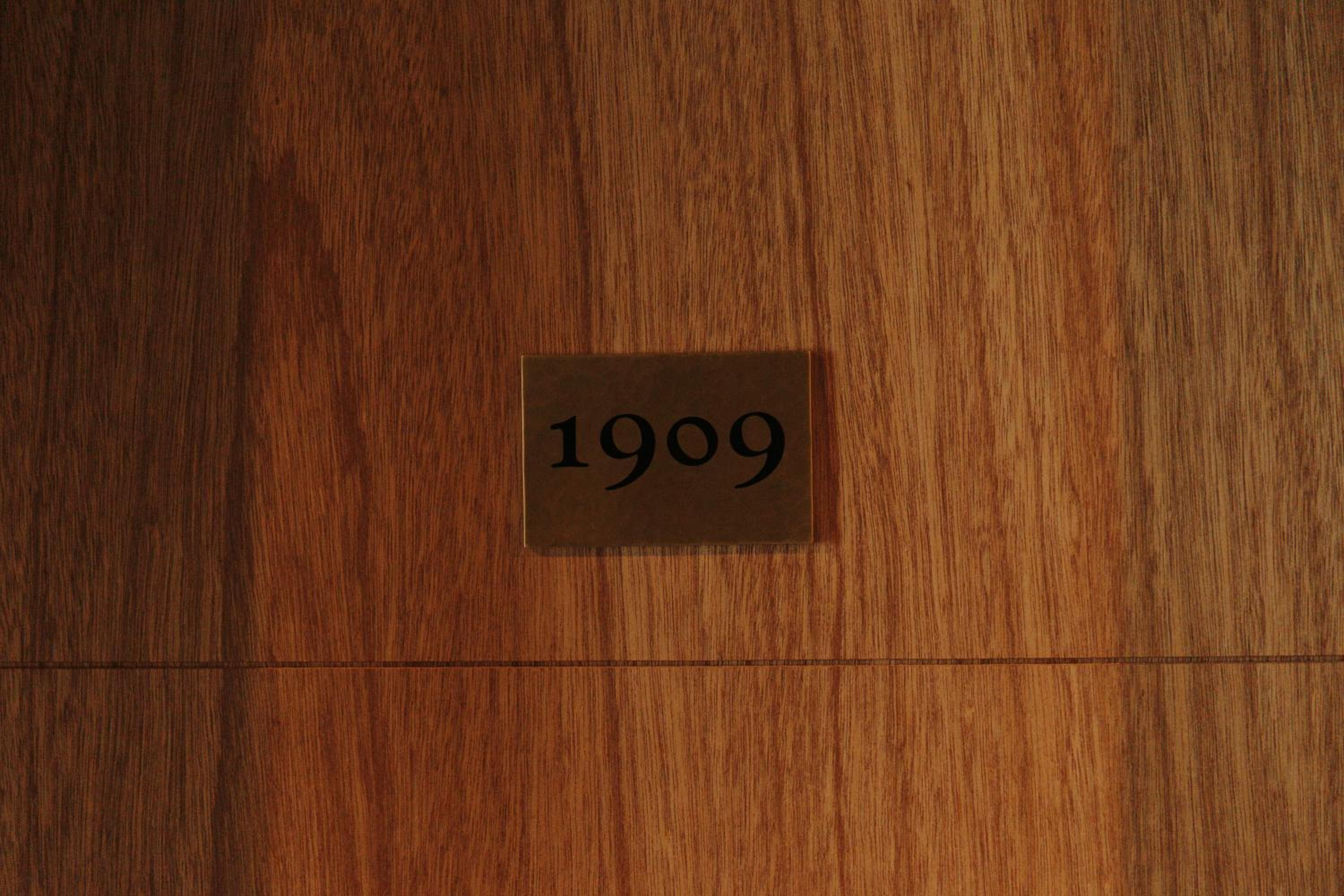 Standard Twin Room - Photo 10