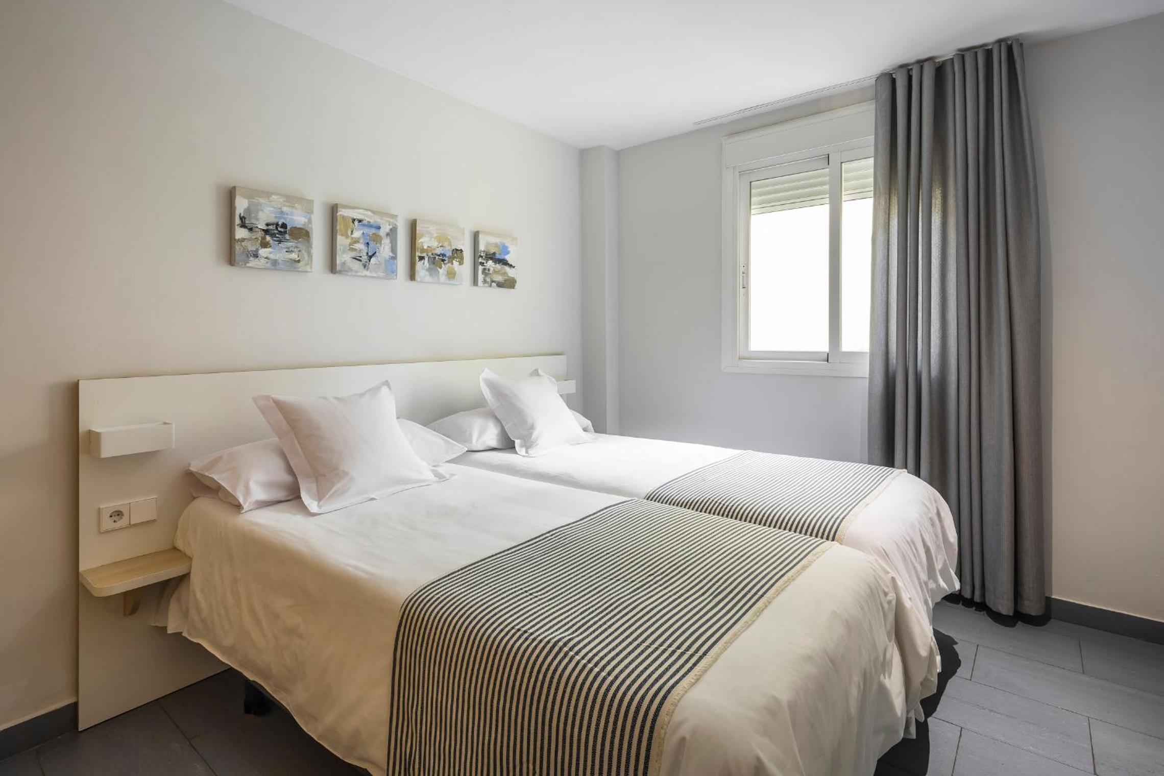 Apartamento de una habitación con dos camas individuales
