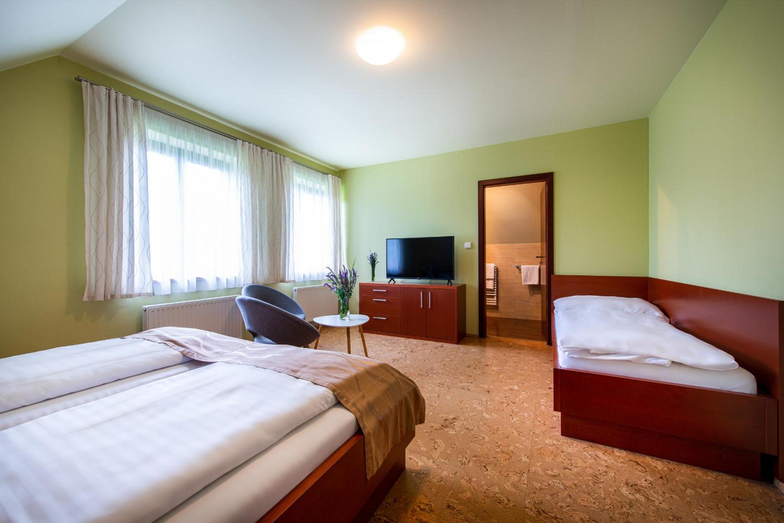 Triple Room photo 2