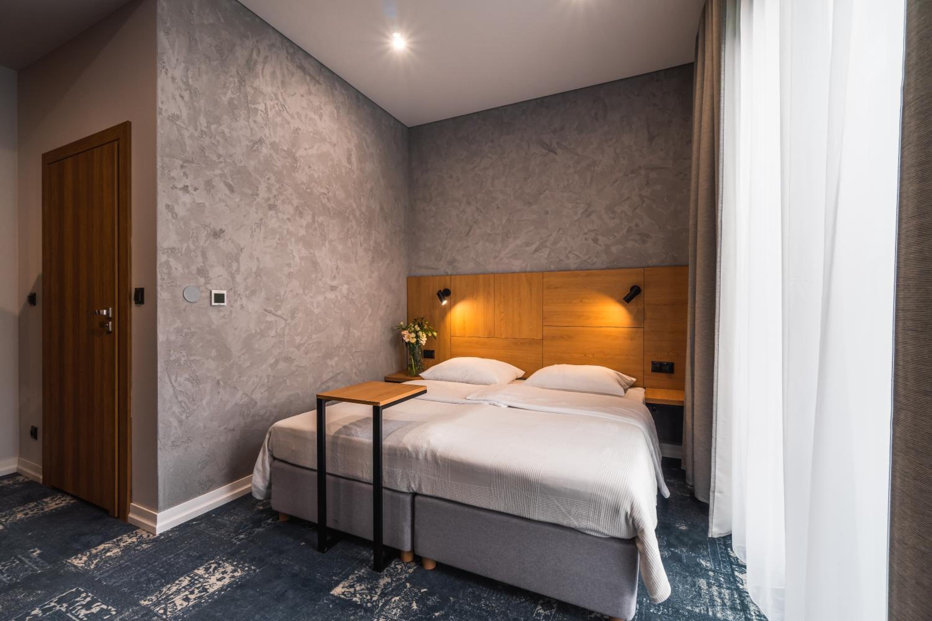 Double Room - Photo 3
