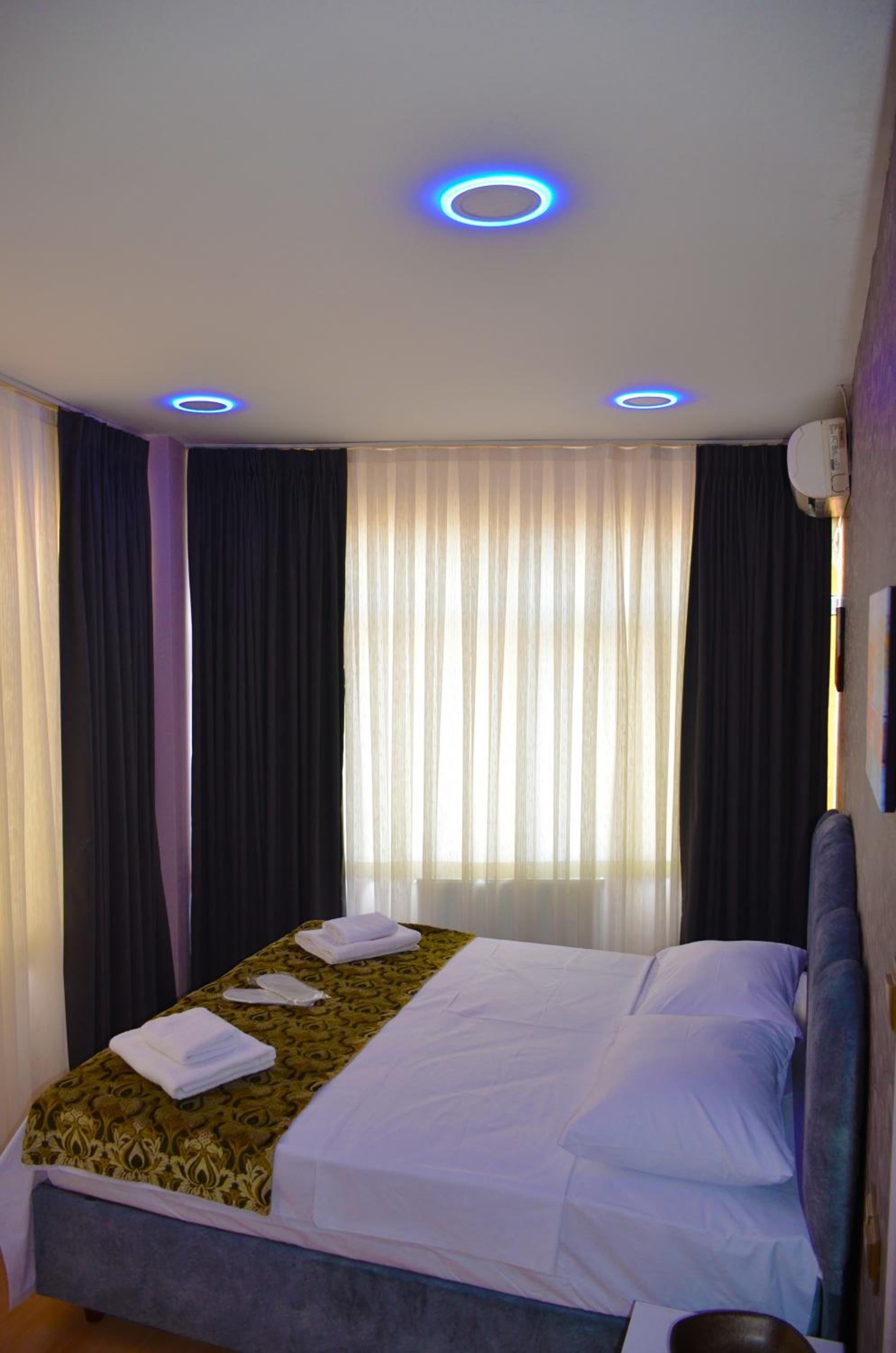 Double or Twin Room photo 1