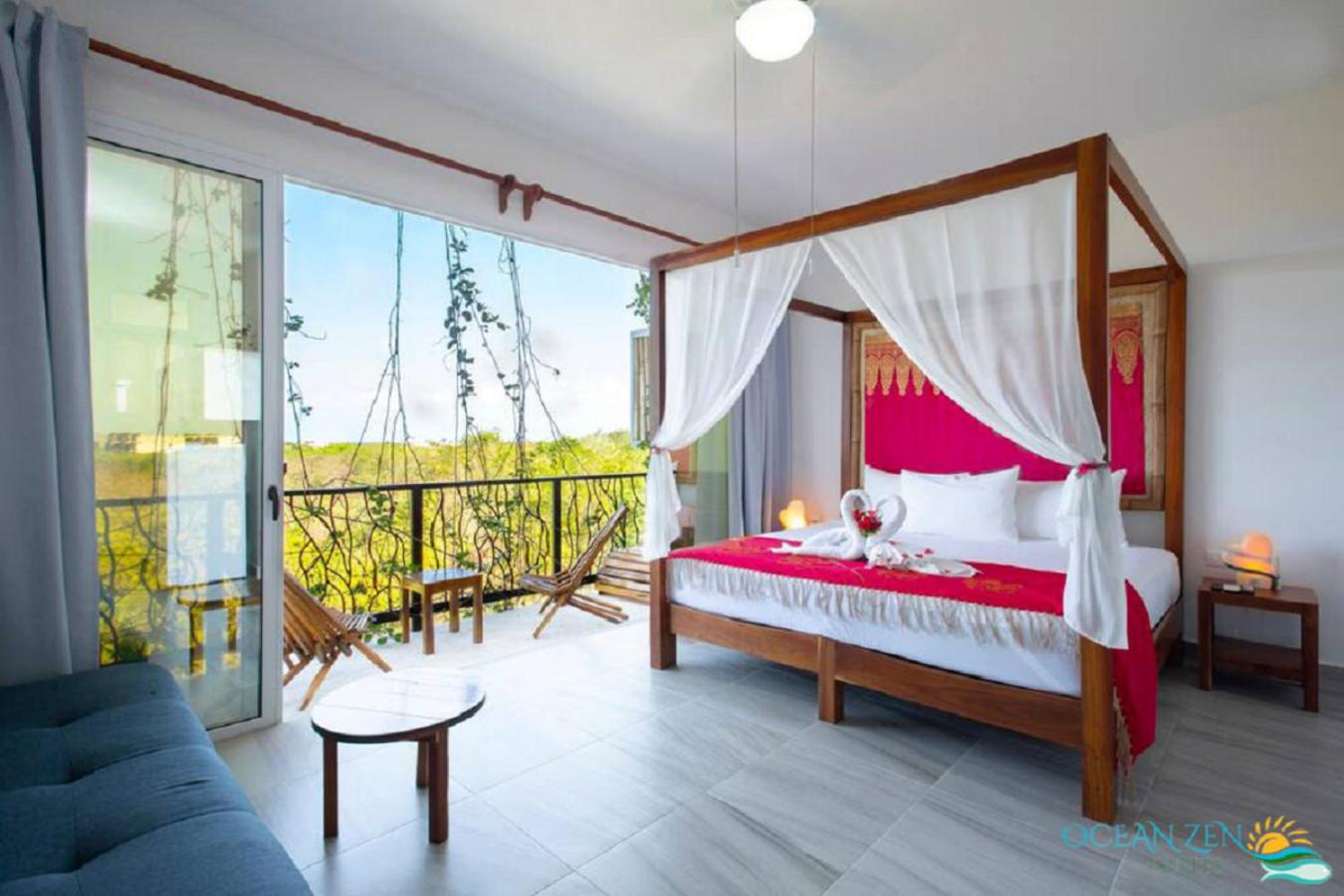 Luxury King Suite with 100% Ocean View