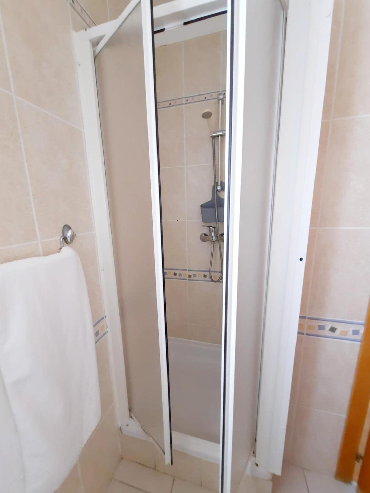 Standard Double Room - Photo 8