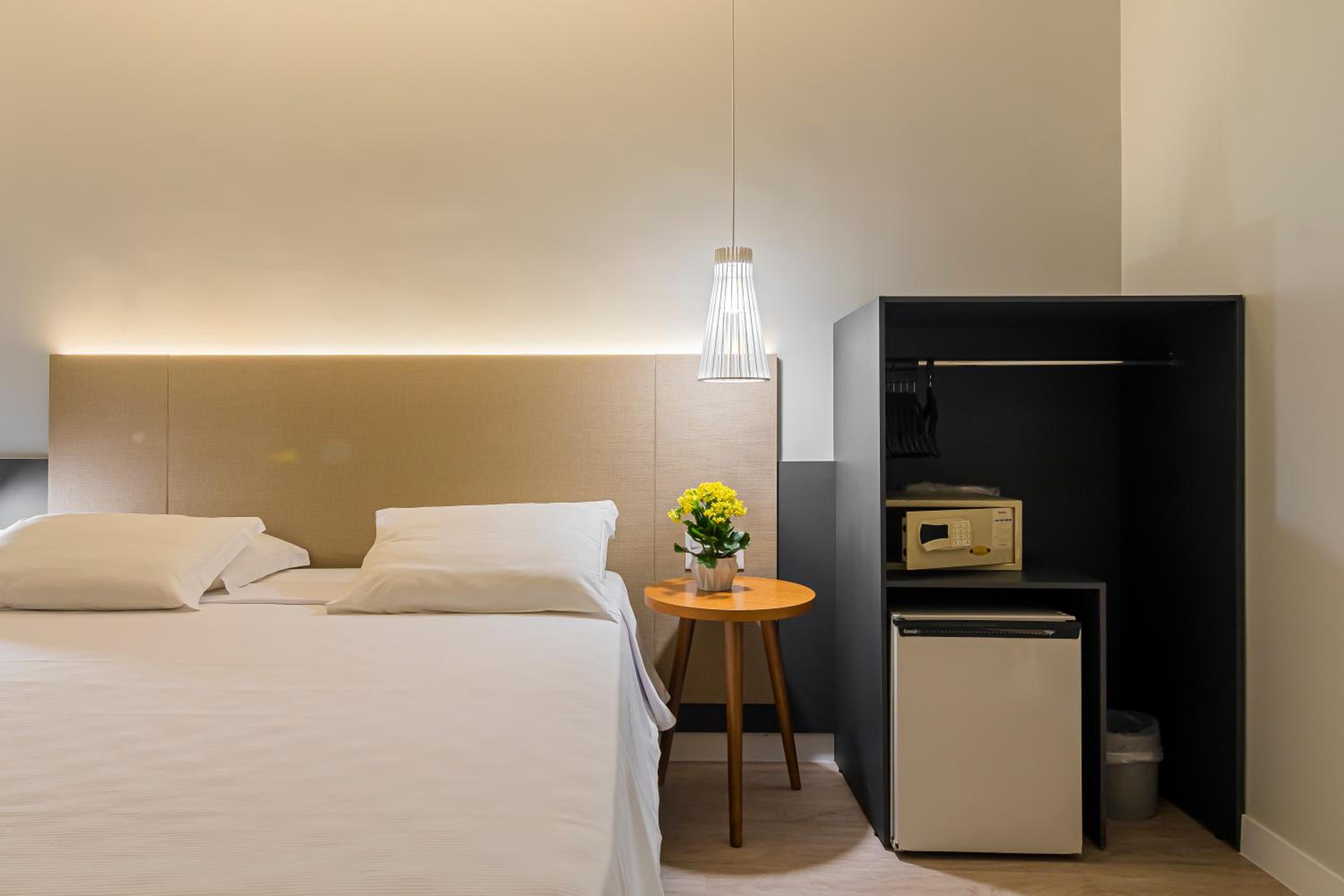 Superior Double Room - Disability Access - Photo 2