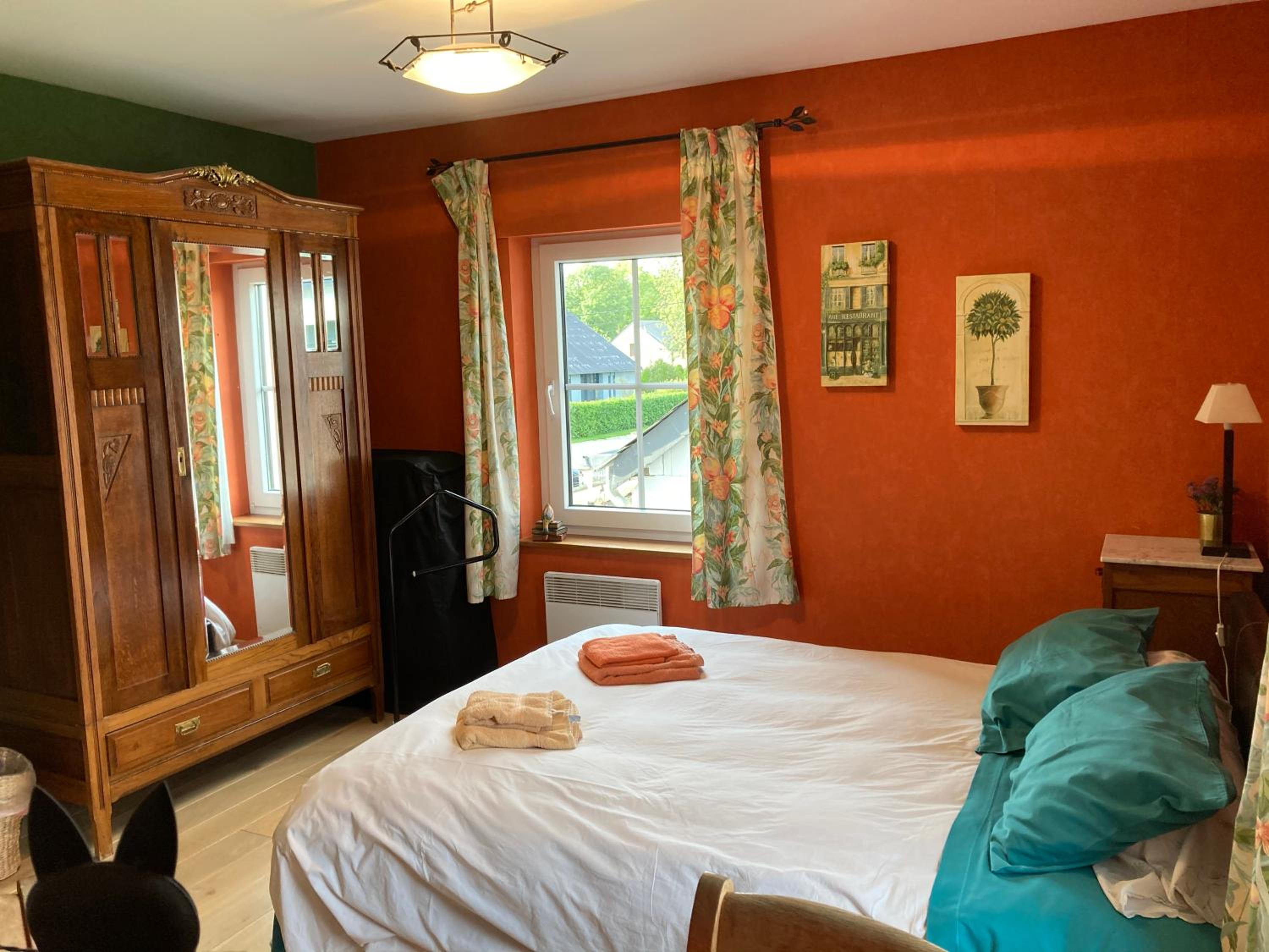 Double Room with Shared Bathroom photo 3
