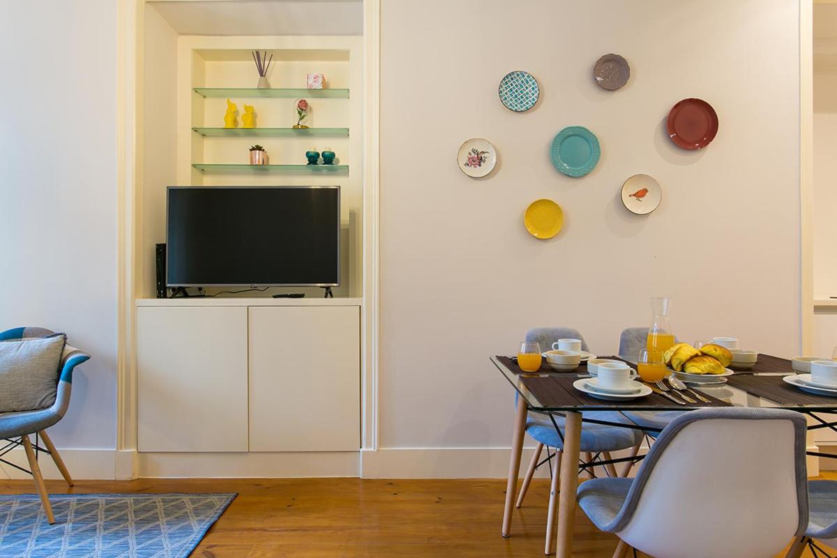 Three-Bedroom Apartment - Photo 32