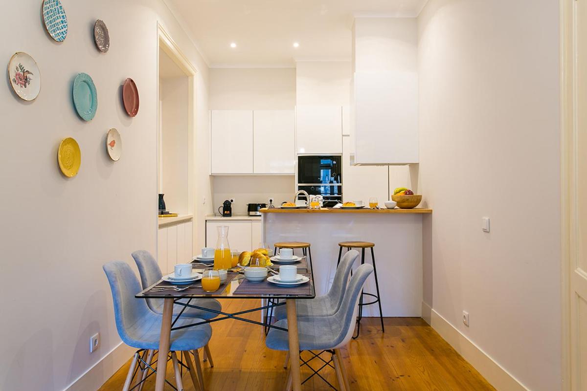 Three-Bedroom Apartment - Photo 16