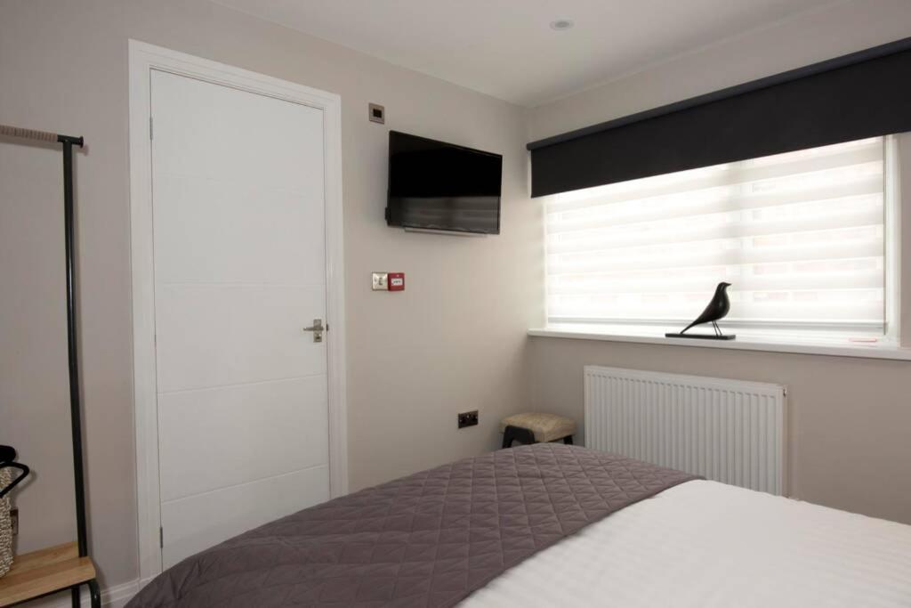 Two-Bedroom Apartment - Photo 4