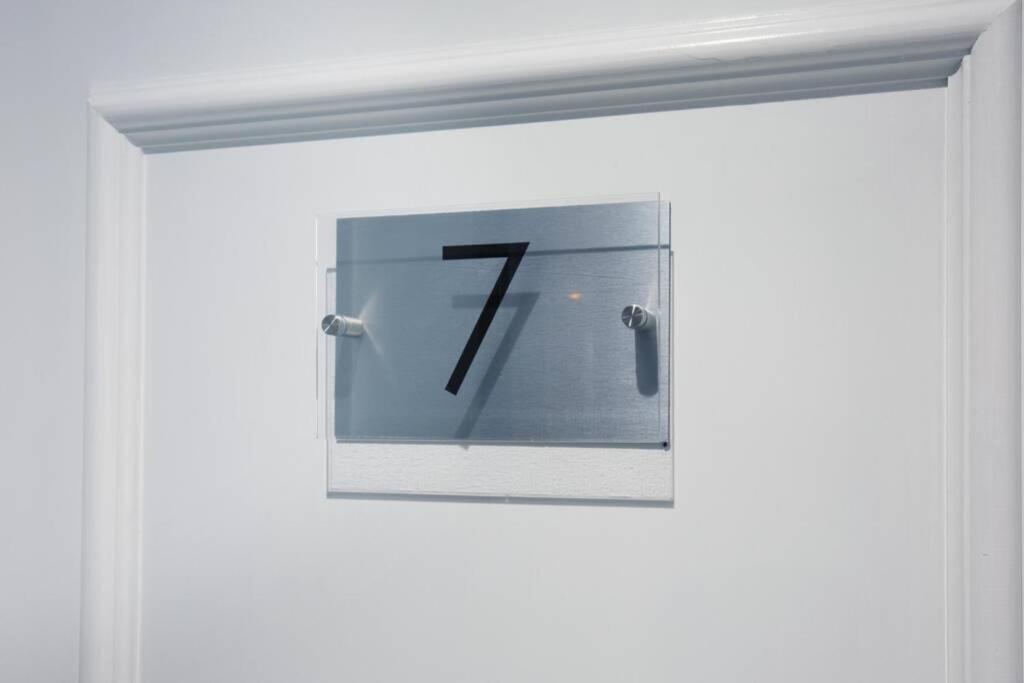 Two-Bedroom Apartment - Photo 8