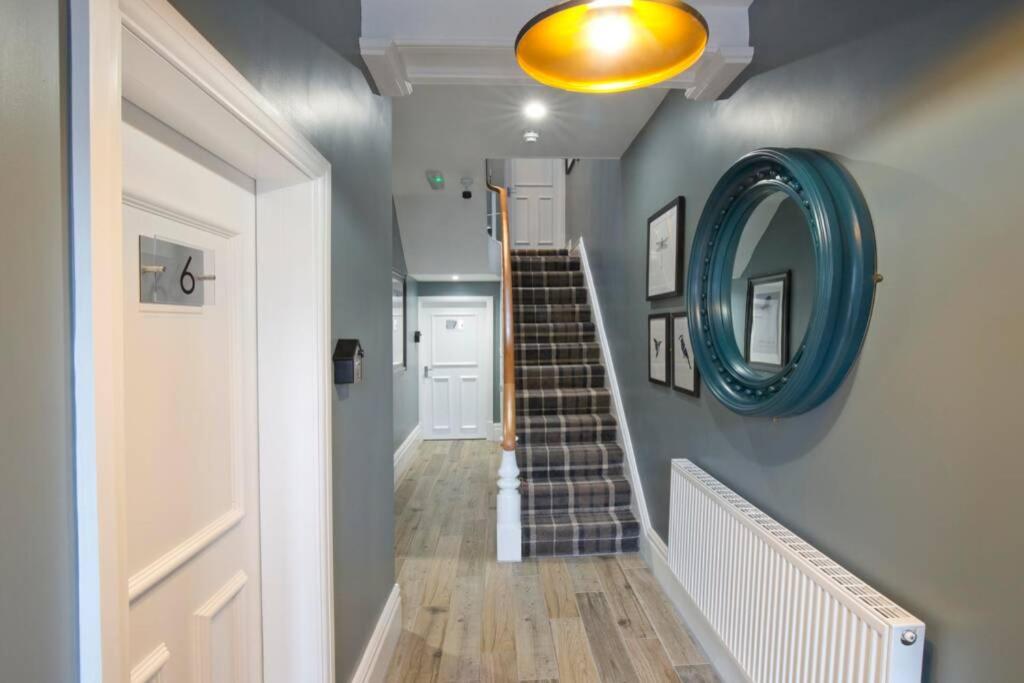 Two-Bedroom Apartment - Photo 16