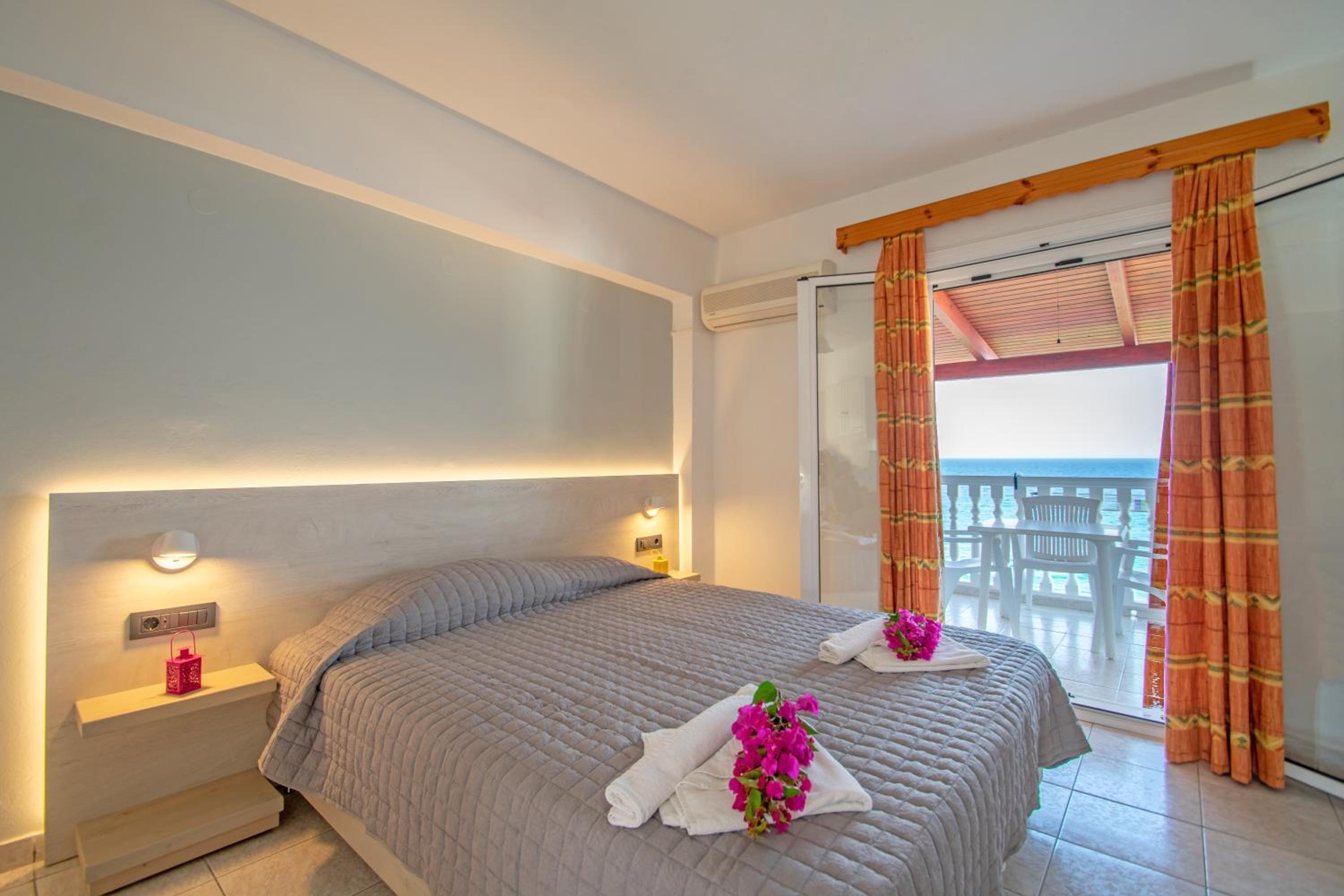 Studio with Sea View