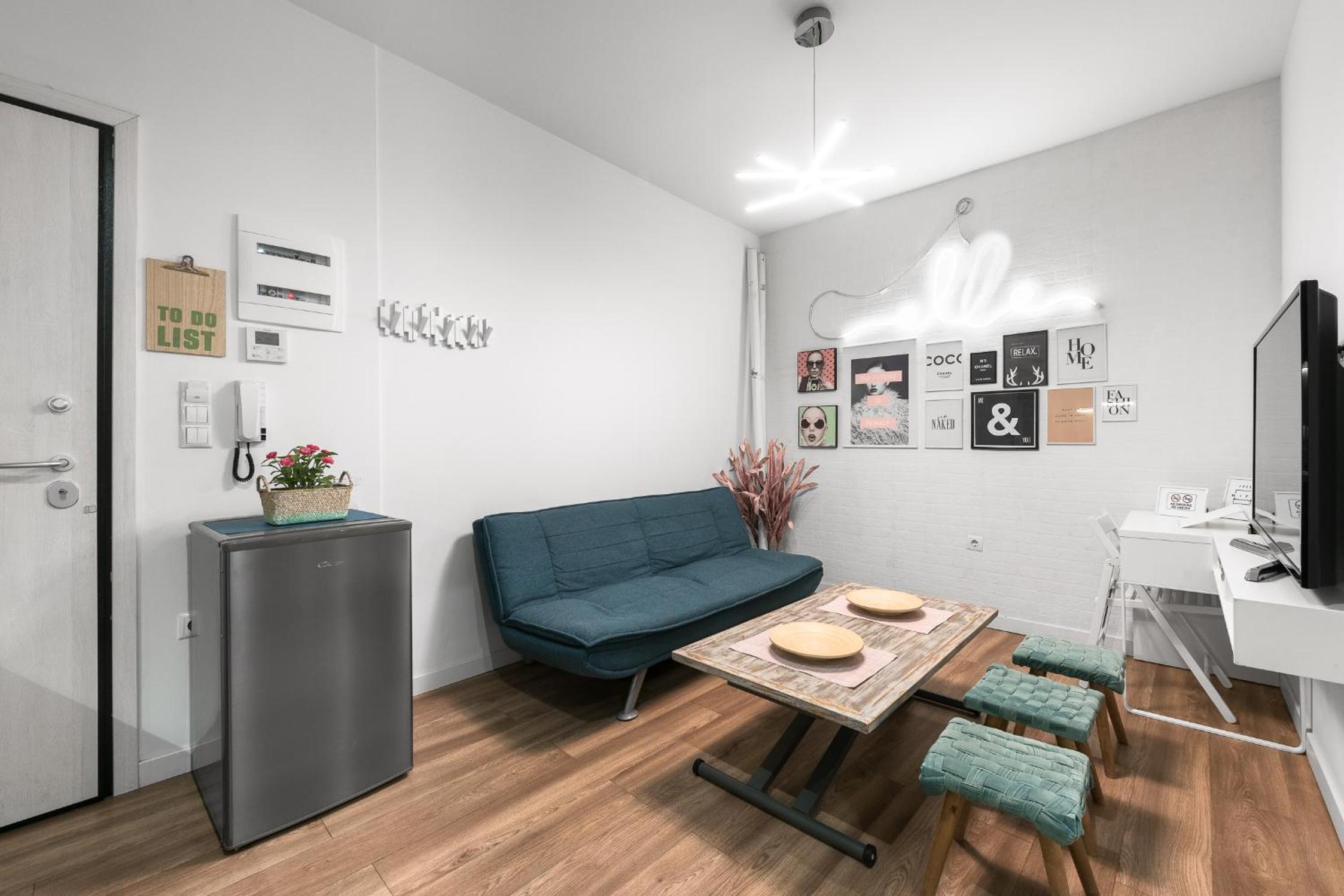 Two-Bedroom Apartment - Photo 3