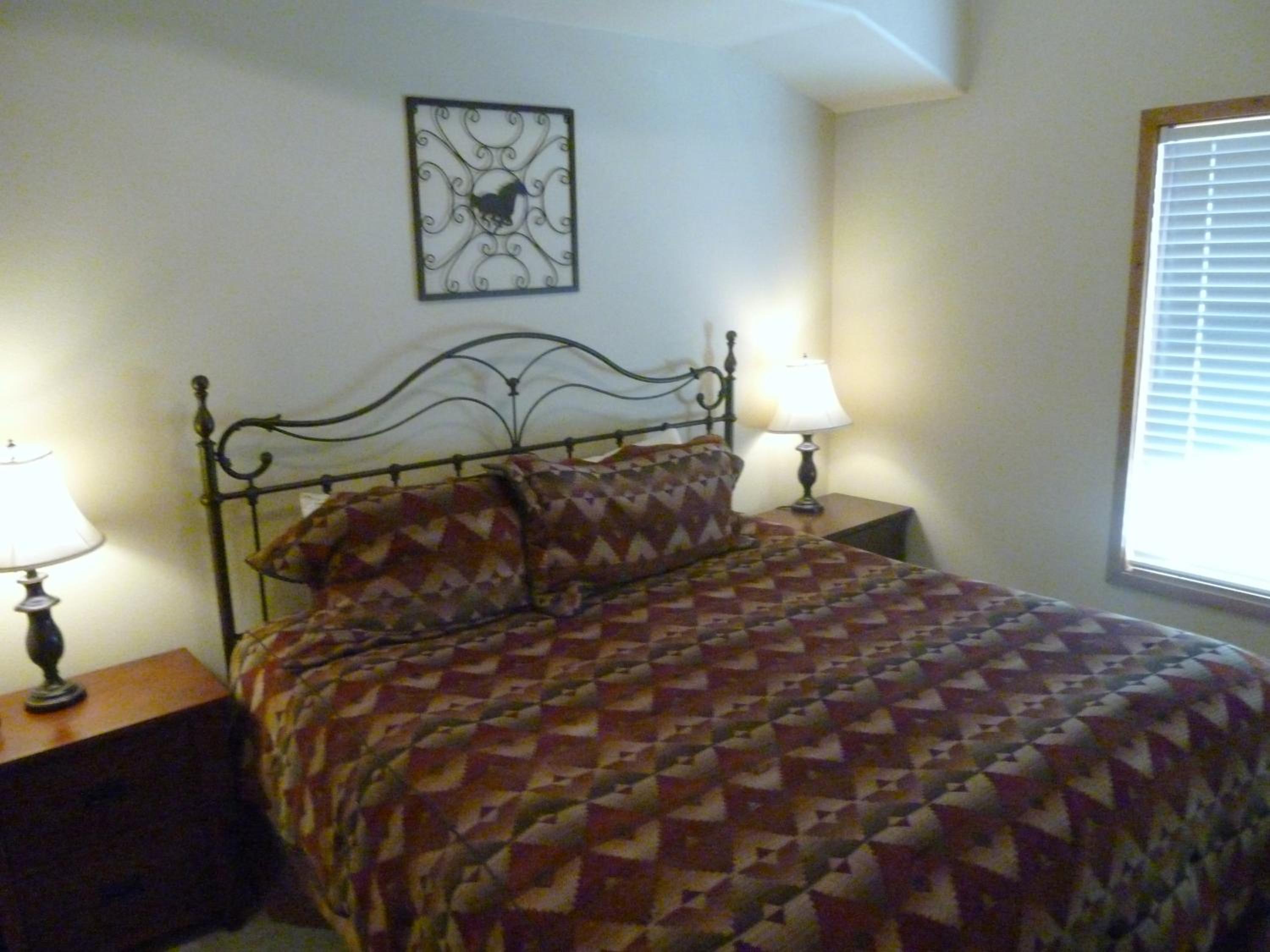 Two-Bedroom Apartment (4 Adults)