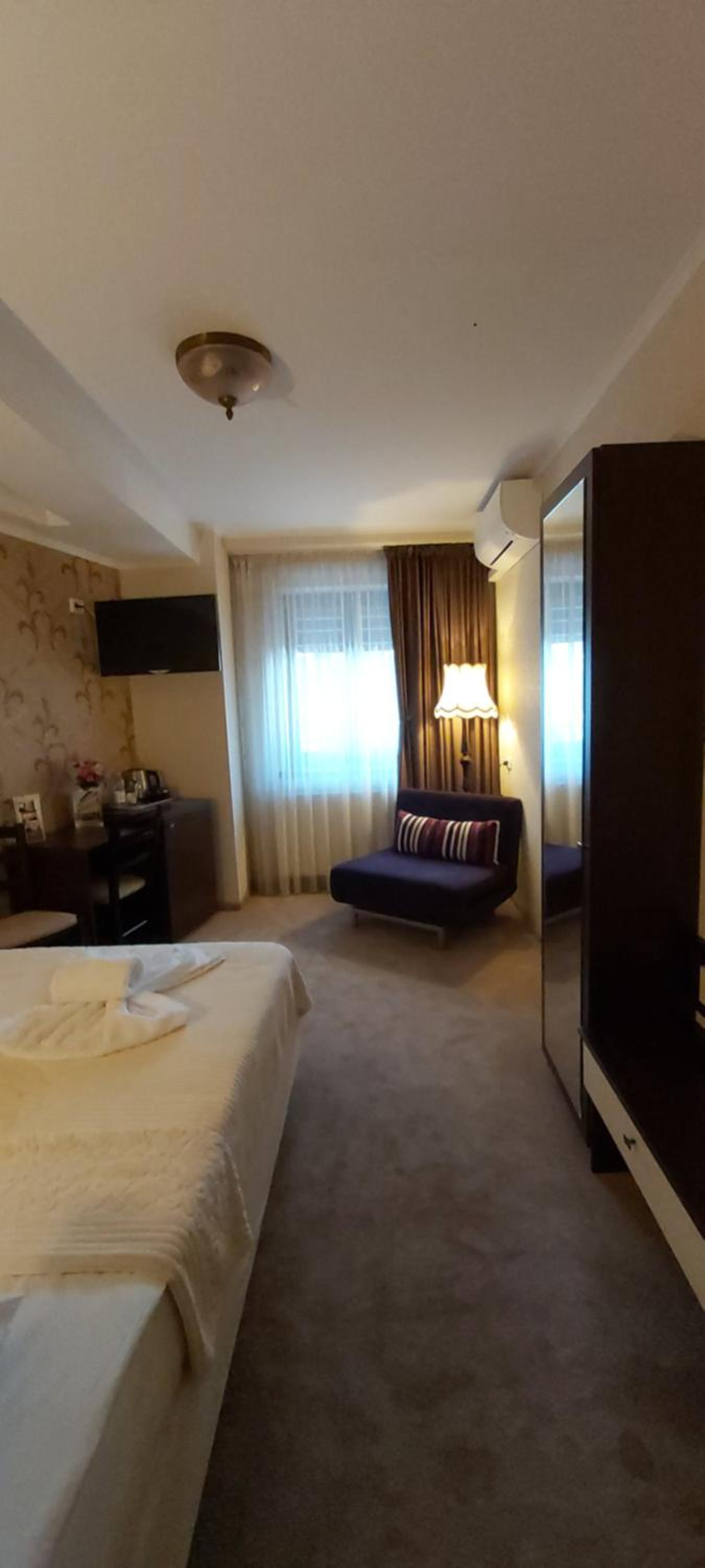 Superior Double Room - Photo 1
