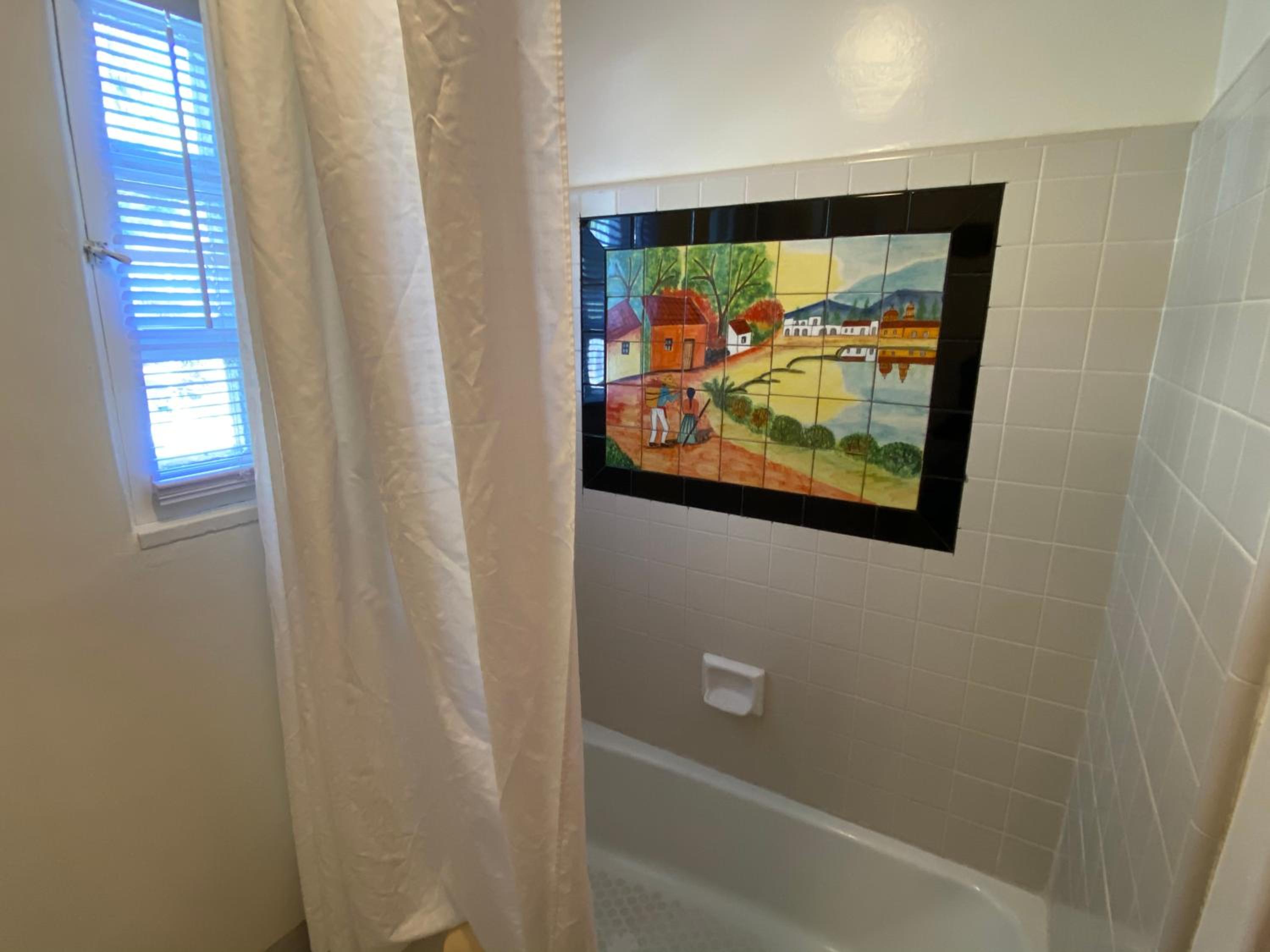 Suite with Balcony - Photo 19