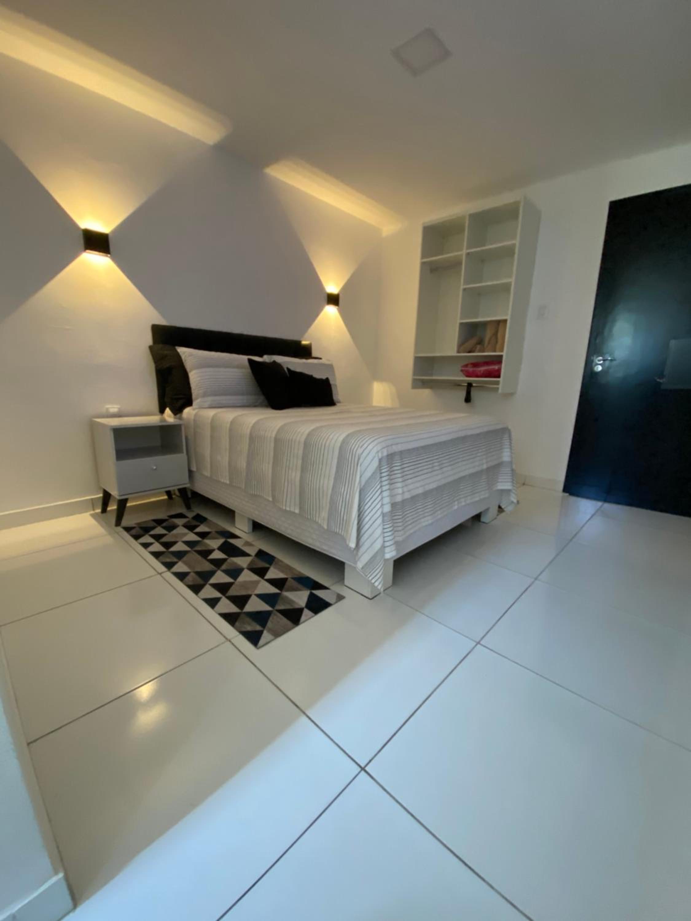 One-Bedroom Apartment - Photo 16