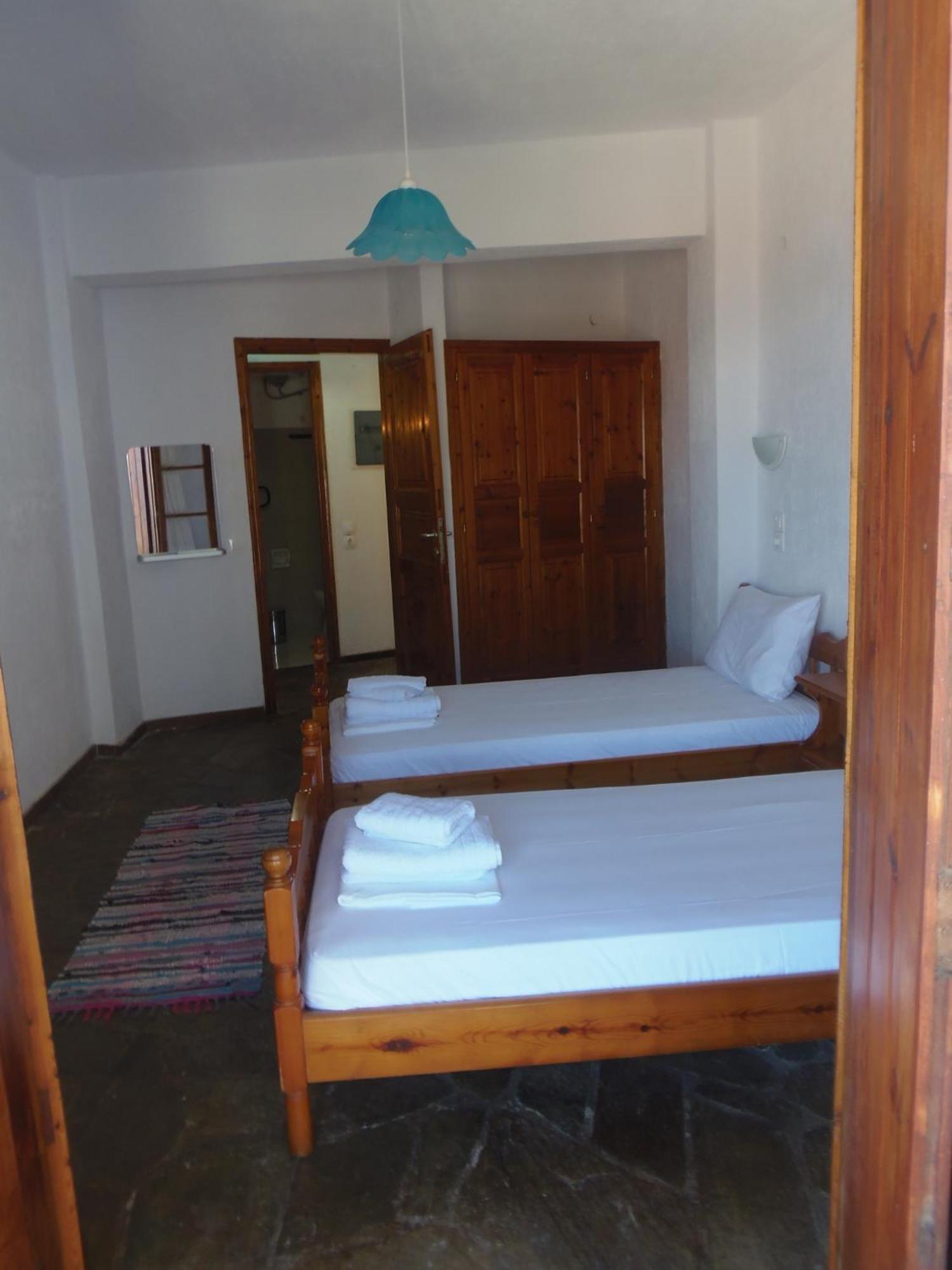 Apartment with Balcony - Photo 21
