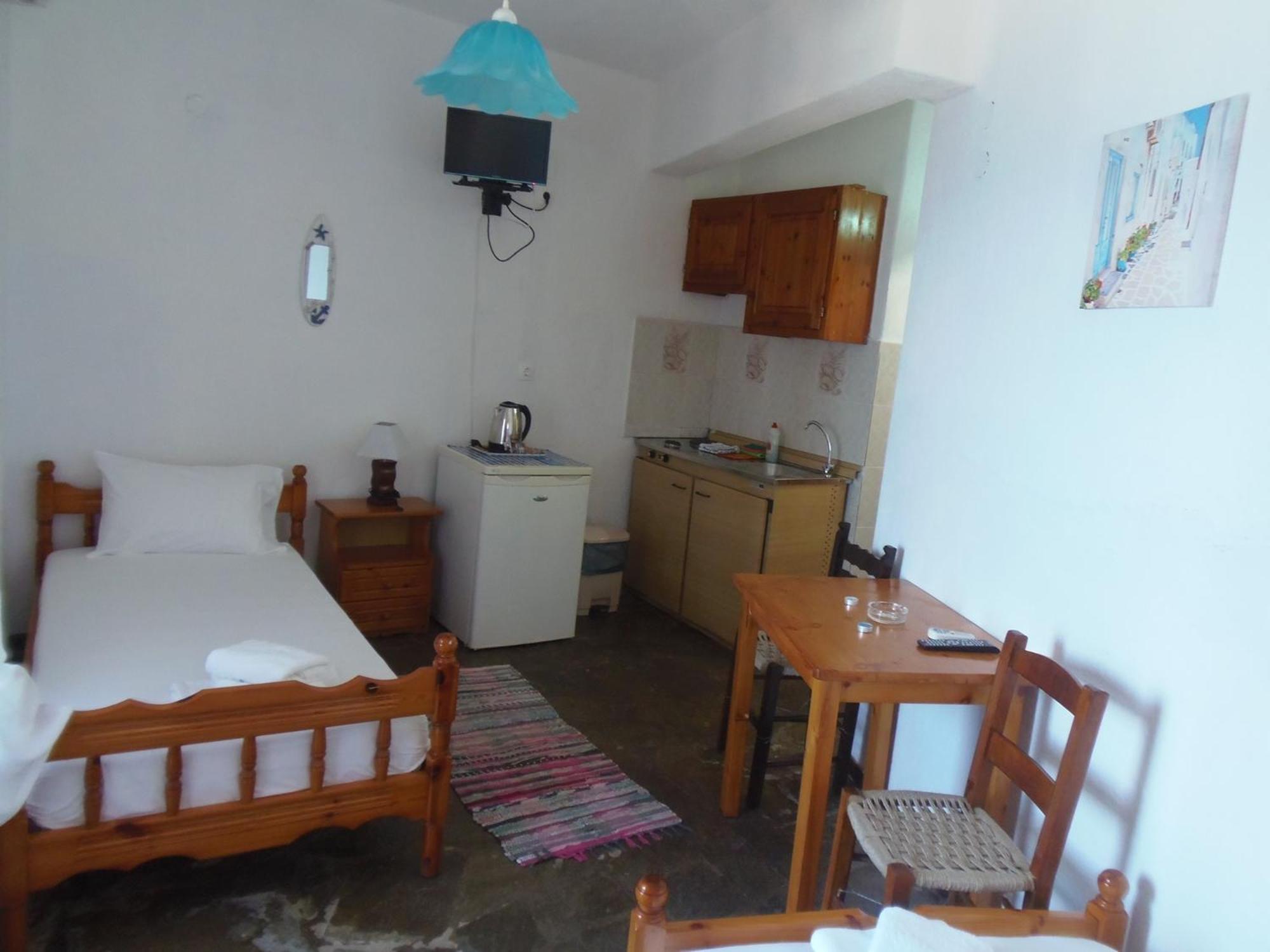 Apartment with Balcony - Photo 20
