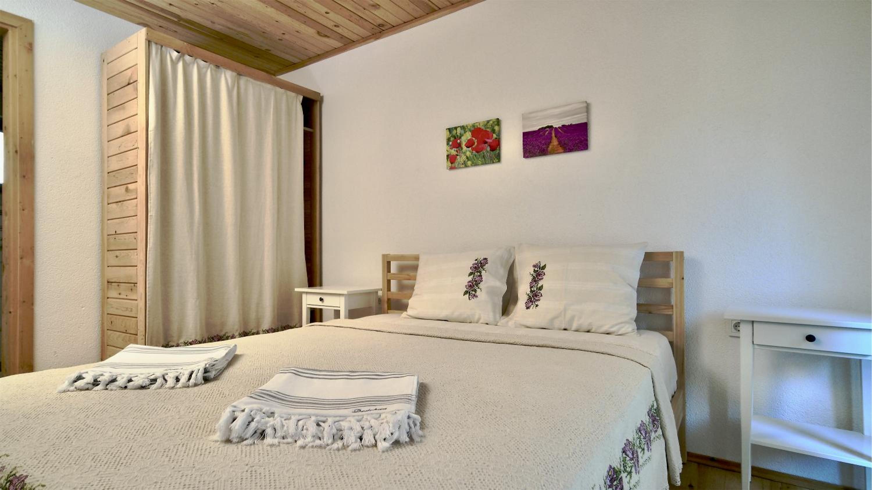 Deluxe Room - Photo 2
