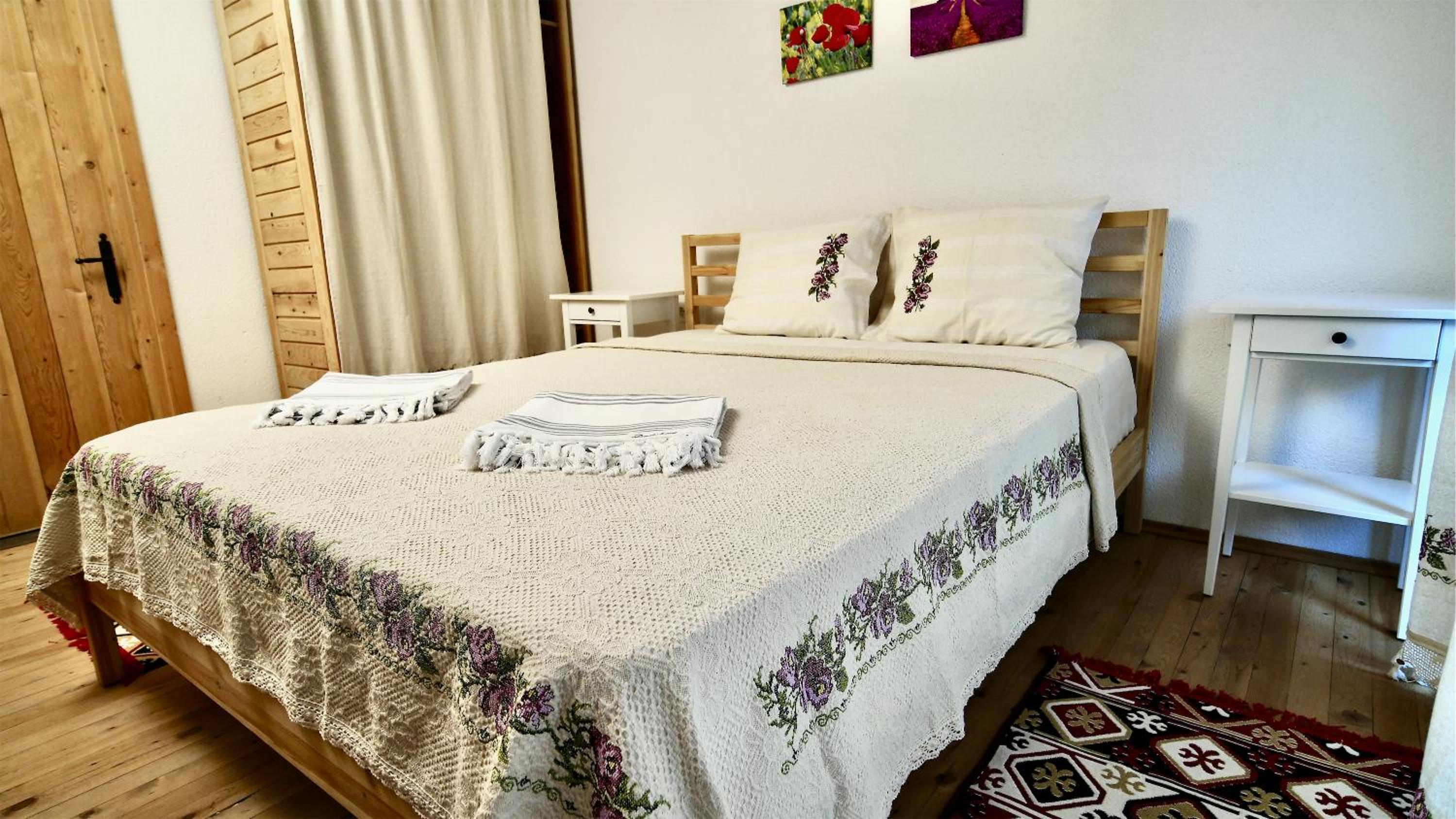 Deluxe Room - Photo 12