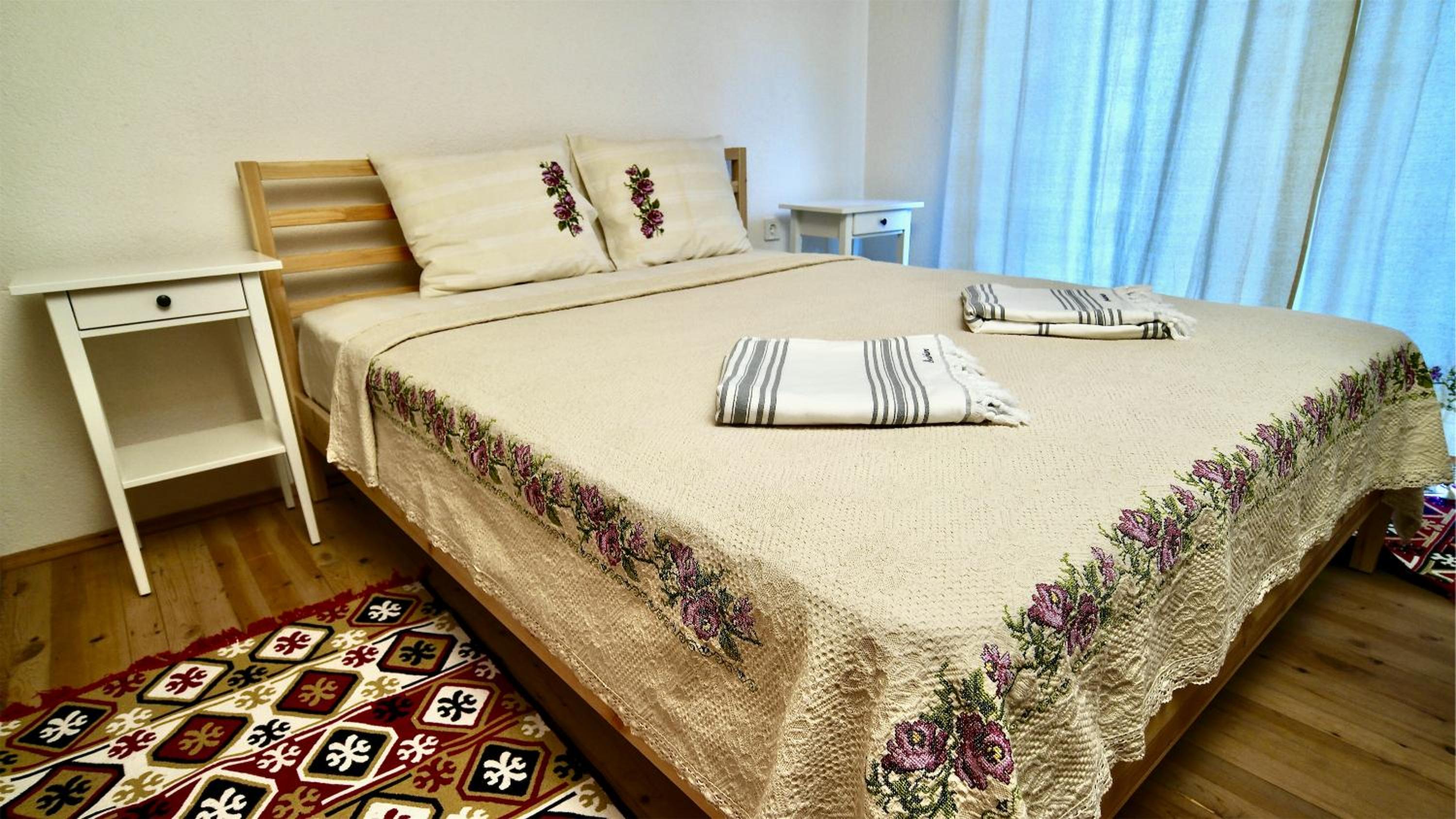 Deluxe Room - Photo 11