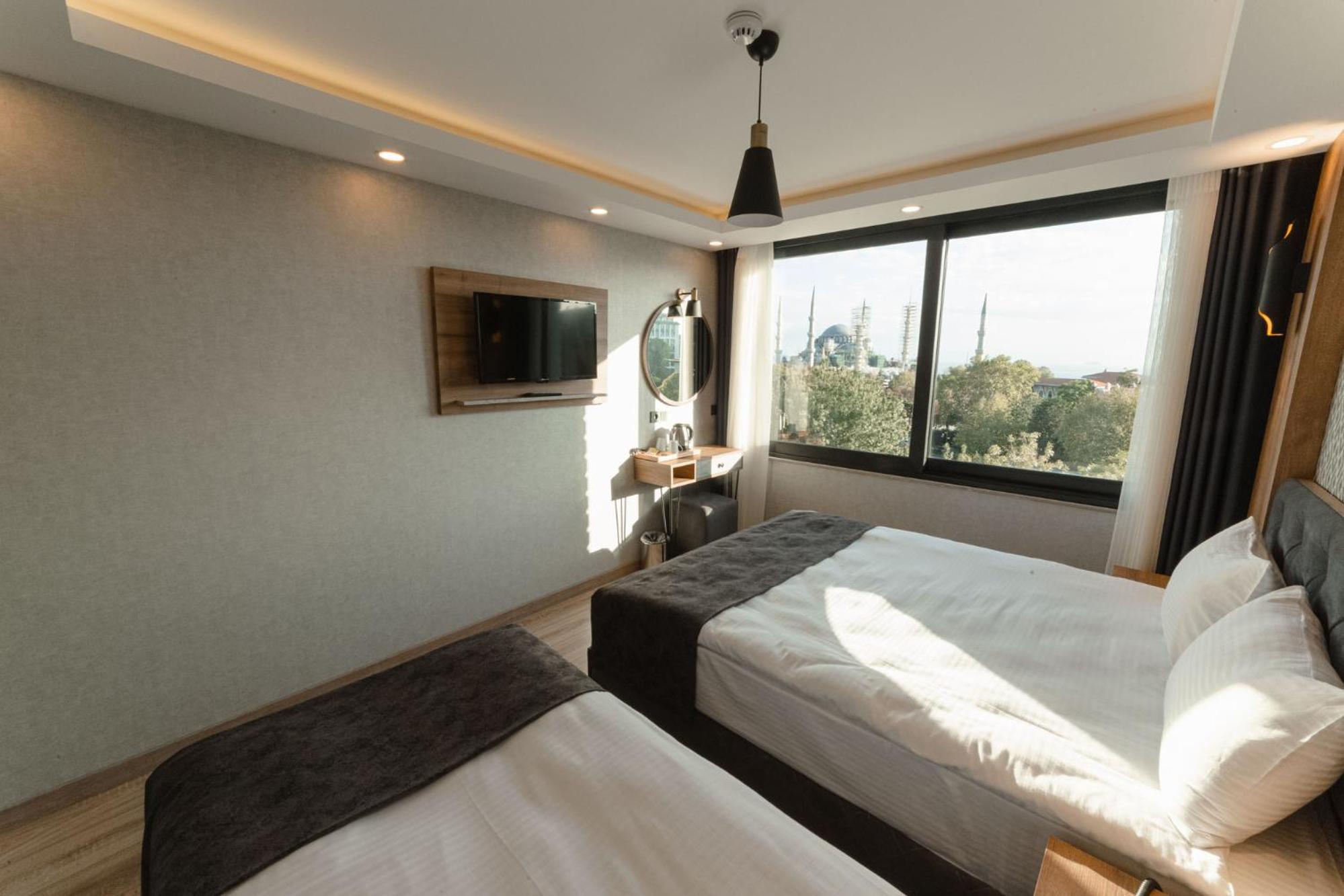 Suite with Sea View photo 1