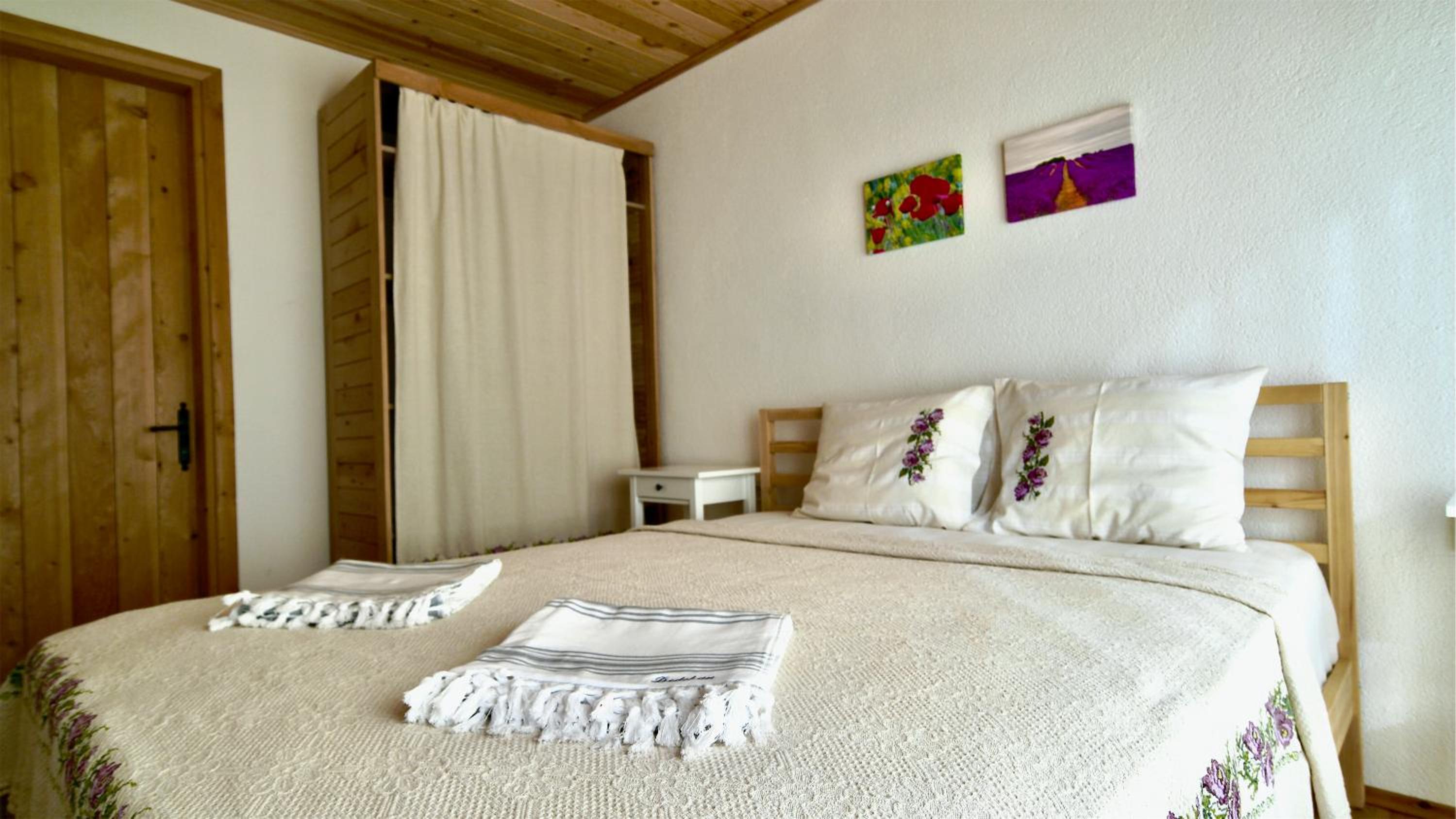 Deluxe Room - Photo 1