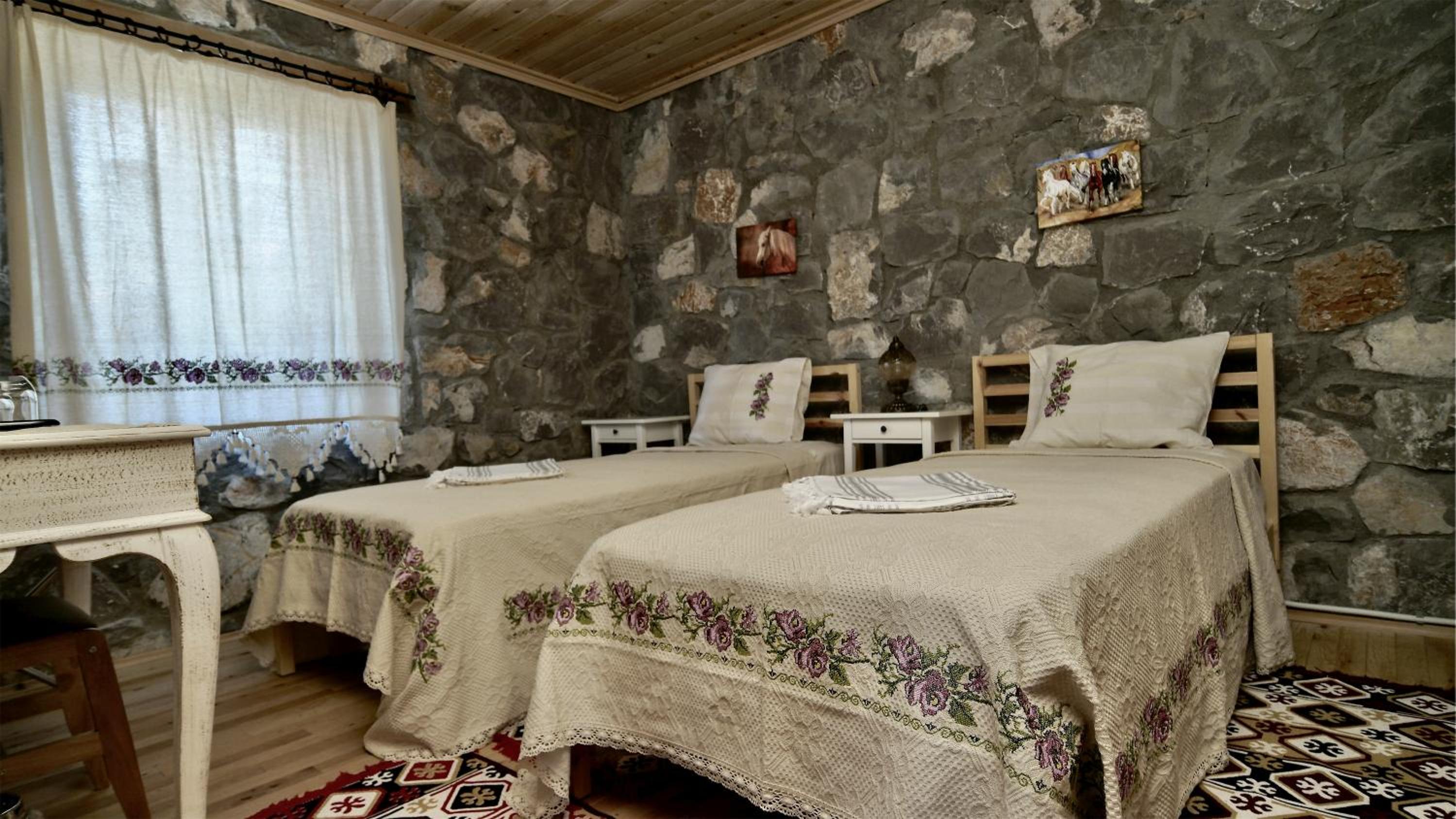 Deluxe Double Room - Photo 2