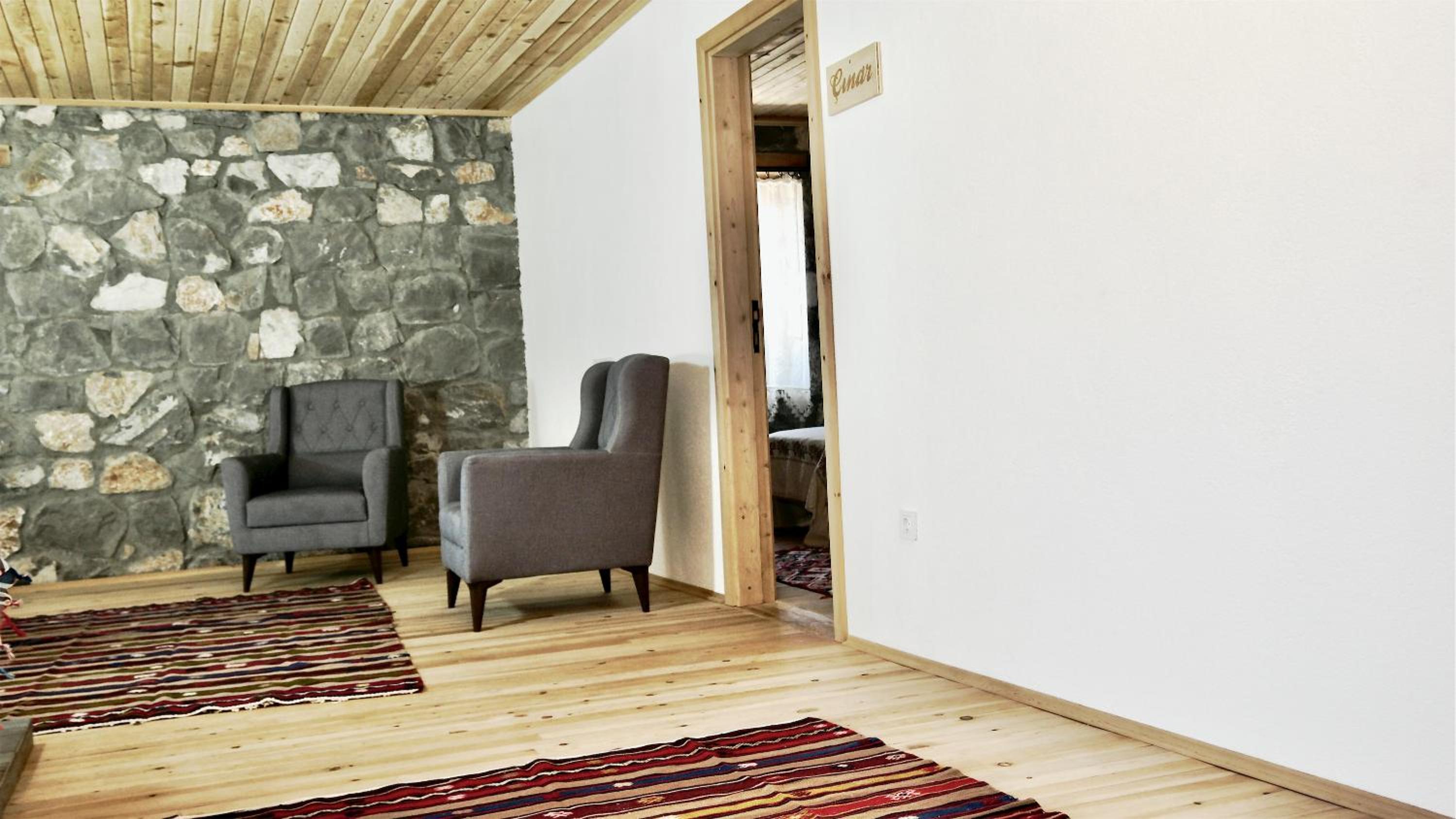 Deluxe Double Room - Photo 7