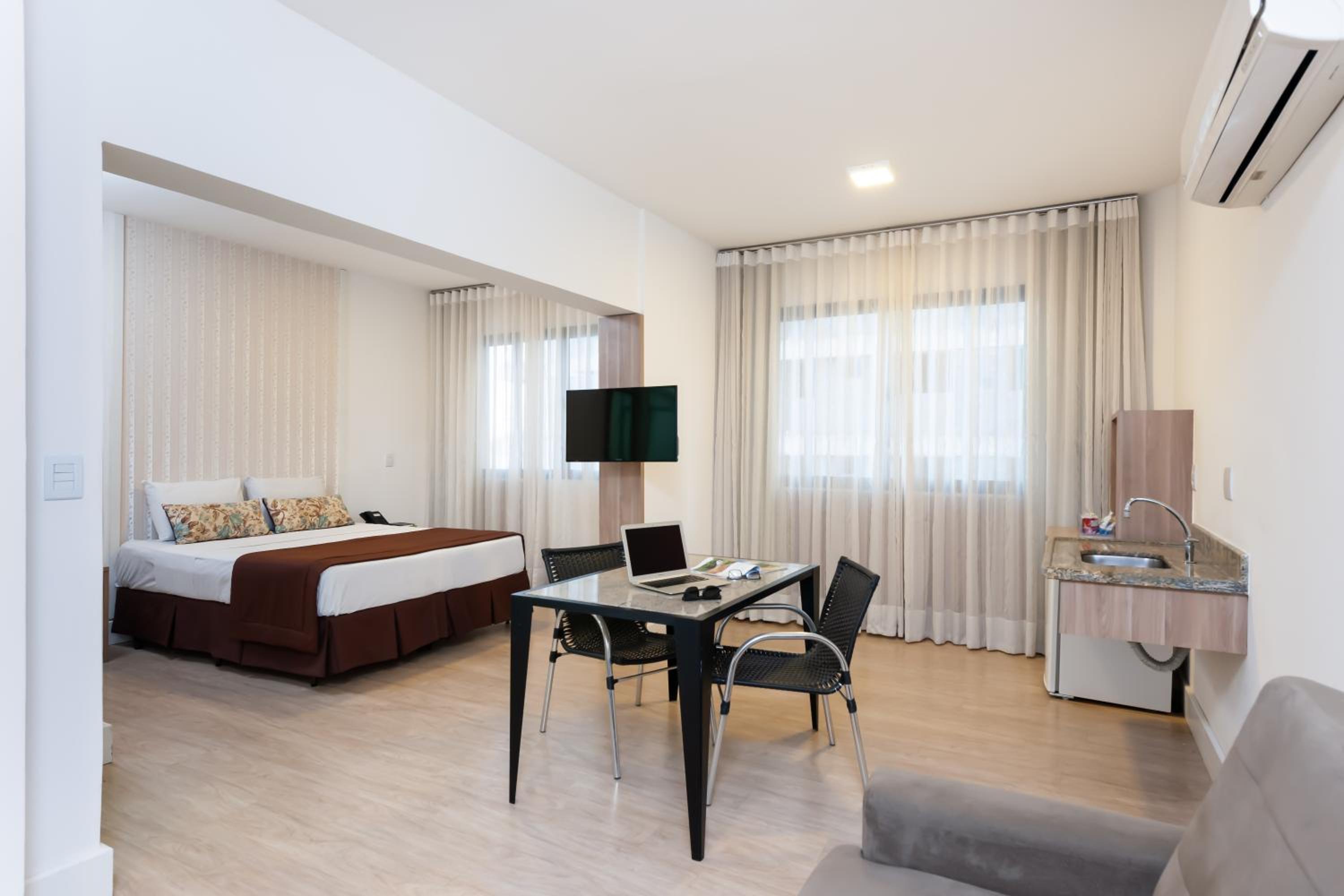Double Room - Disability Access photo 1