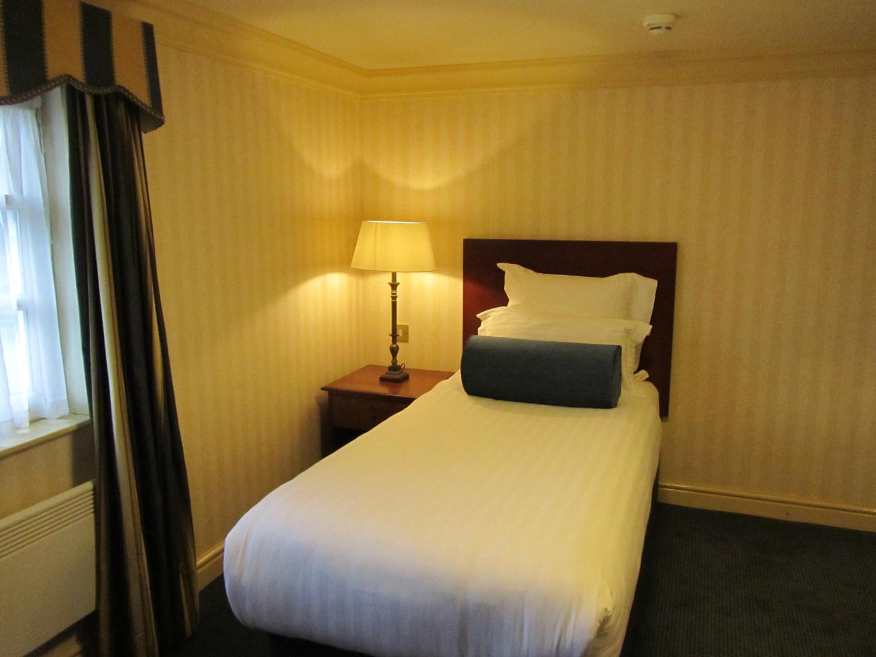 Standard Single Room - Non-Smoking photo 2