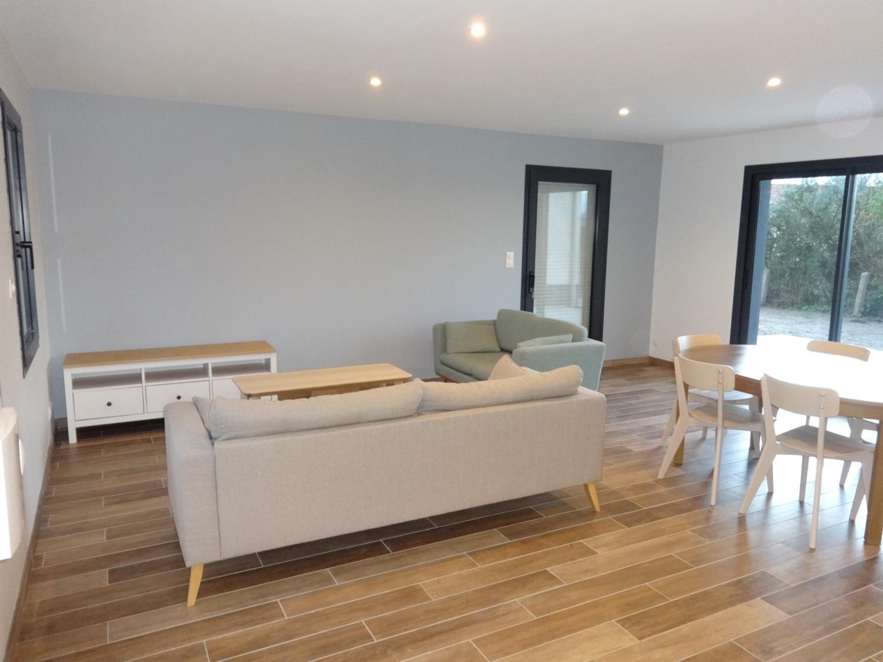 Two-Bedroom House photo 2