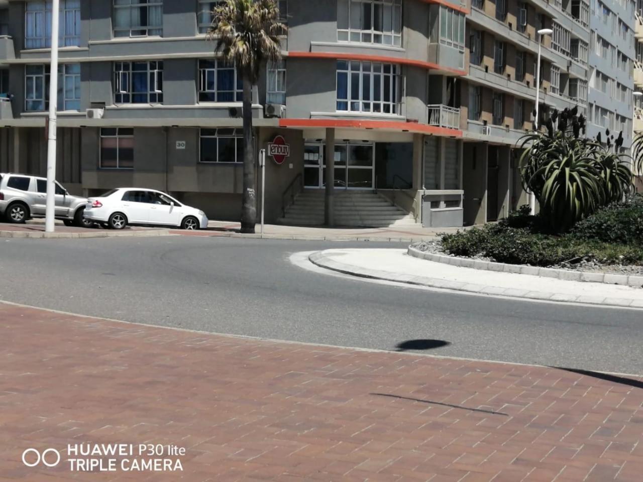 Apartment with Sea View - Photo 13