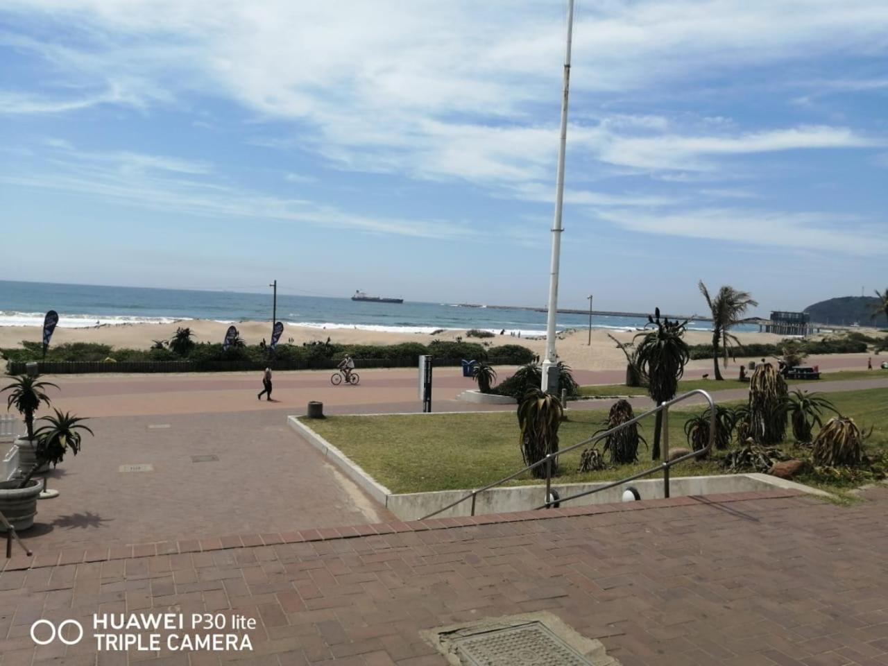 Apartment with Sea View - Photo 24