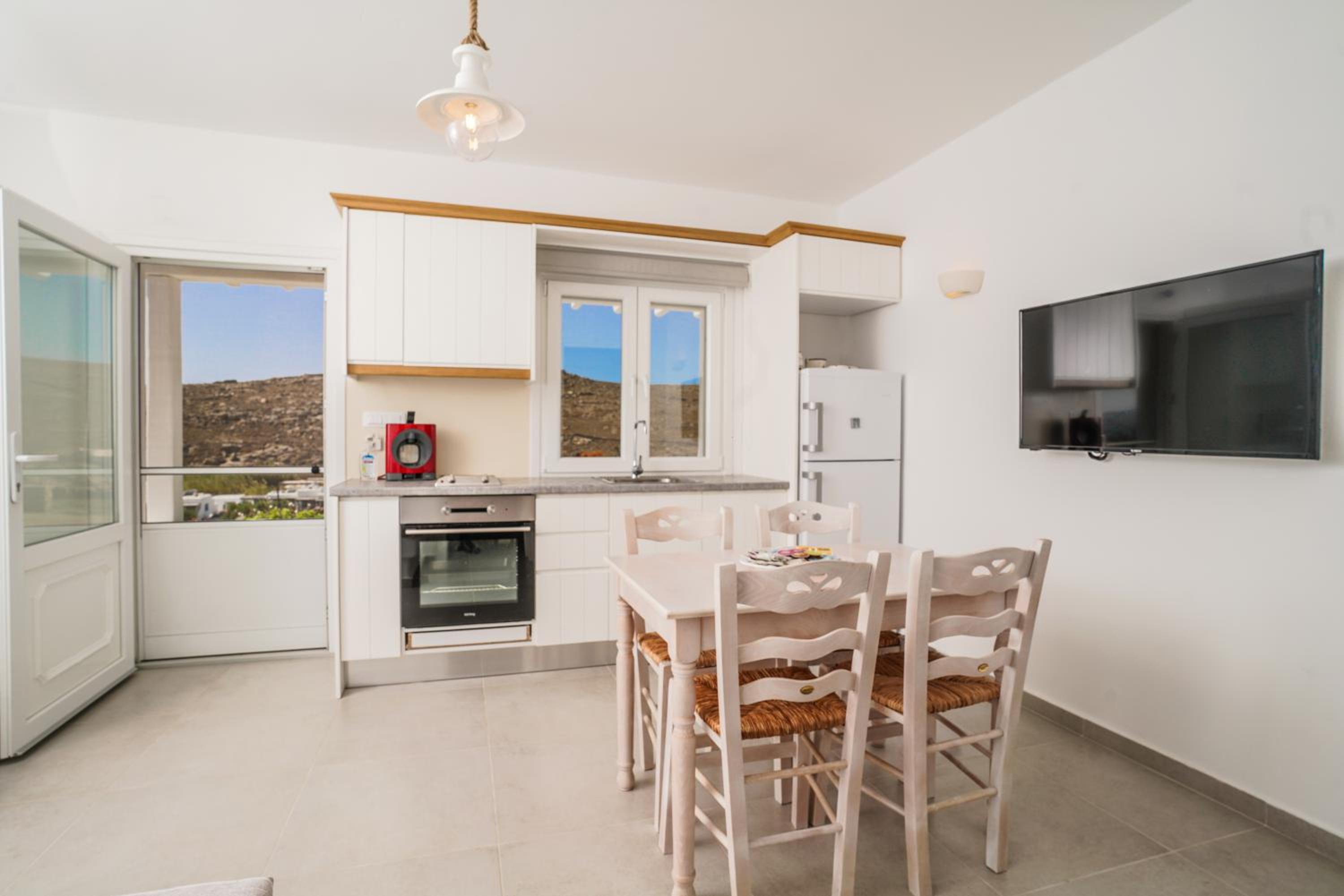 Studio Apartment with Sea View photo 2