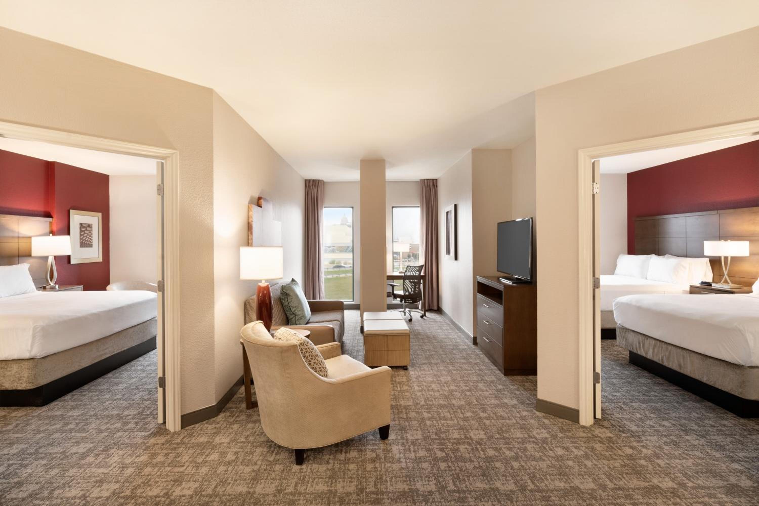 Two-Bedroom Suite with Two Bathrooms and Mobility Accessible Tub - Non-Smoking - Photo 1