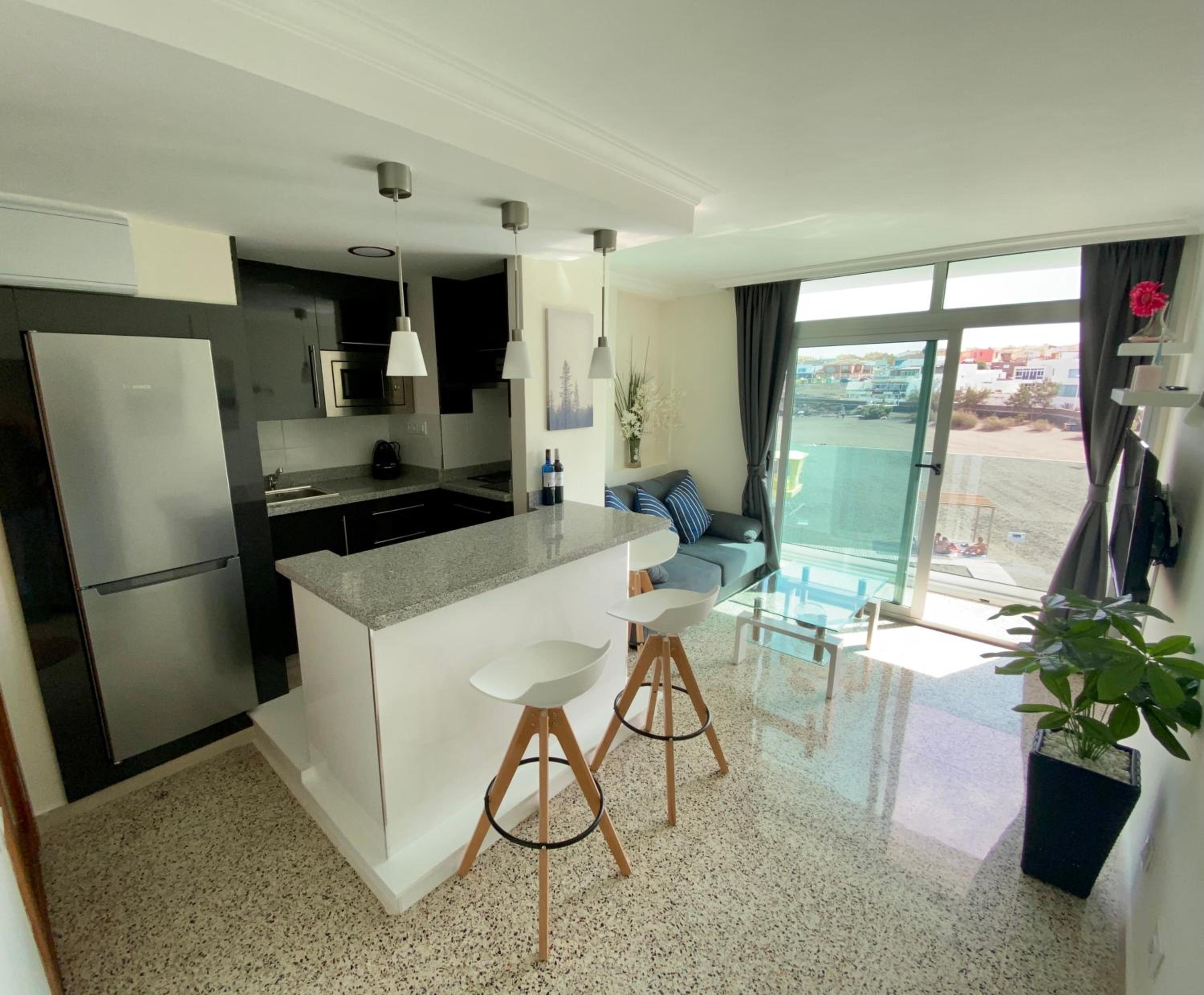 Apartment with Sea View photo 2