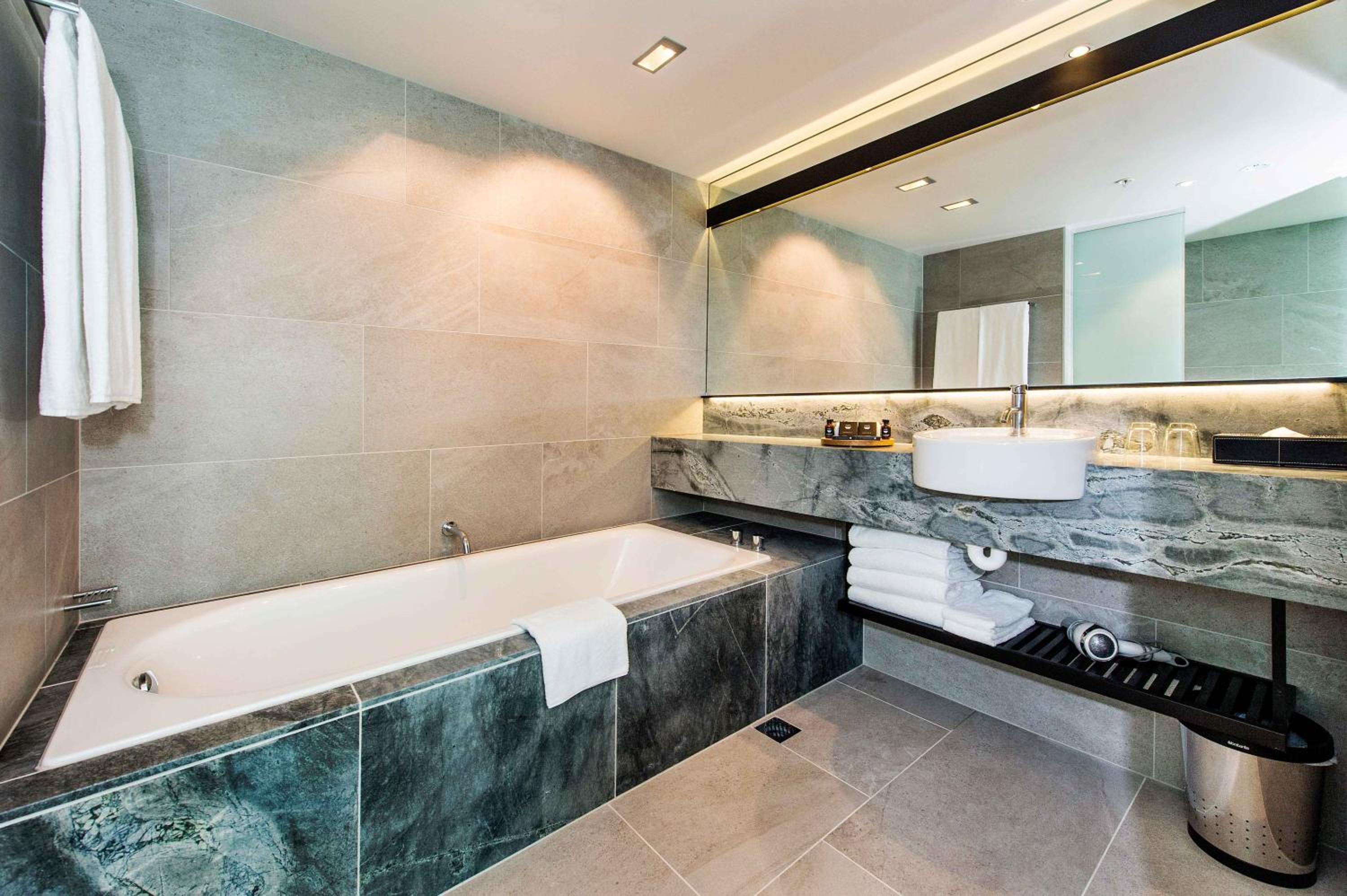 Grand Deluxe Suite - Photo 4