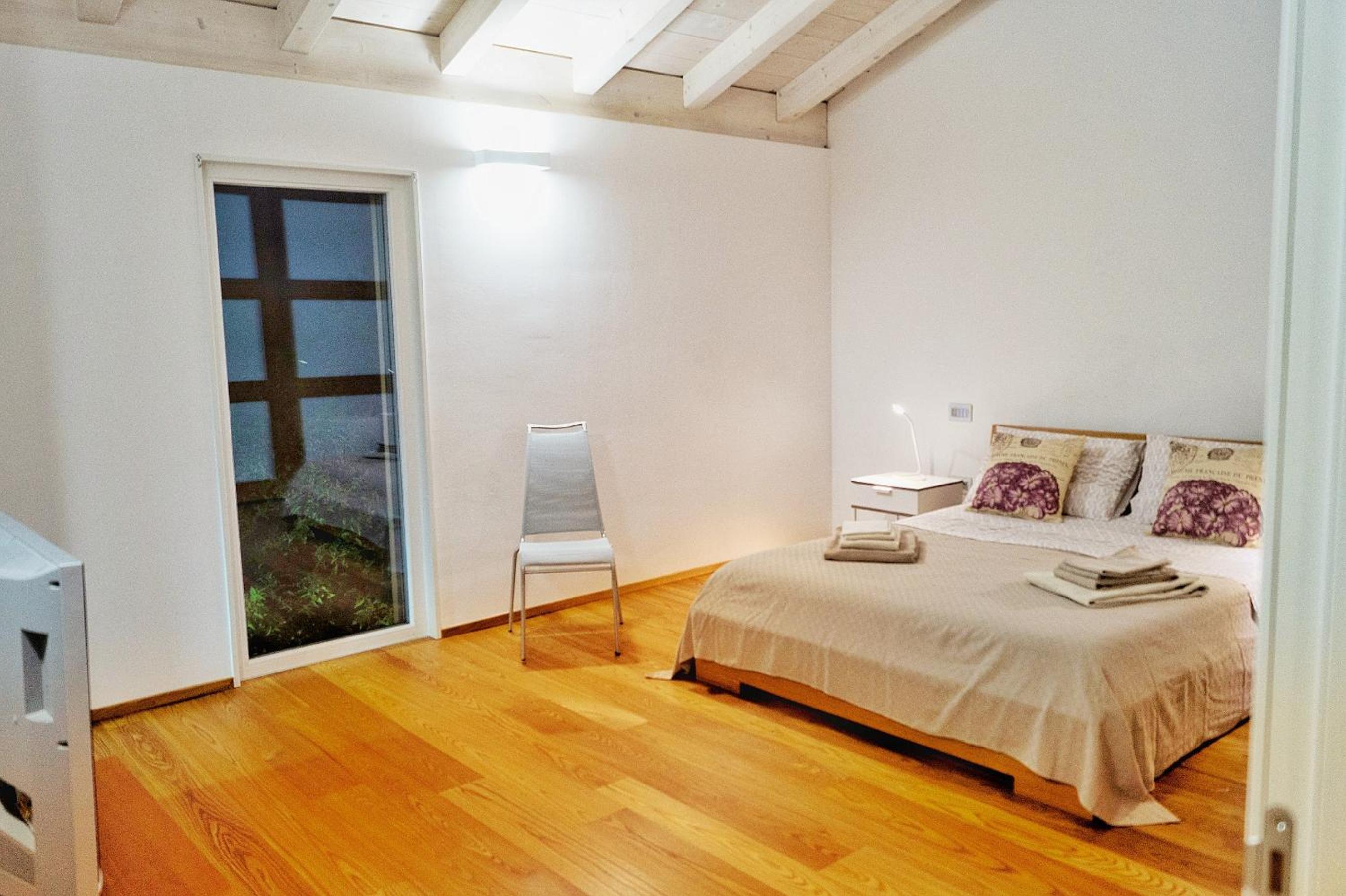 Deluxe Room with Private External Bathroom photo 2