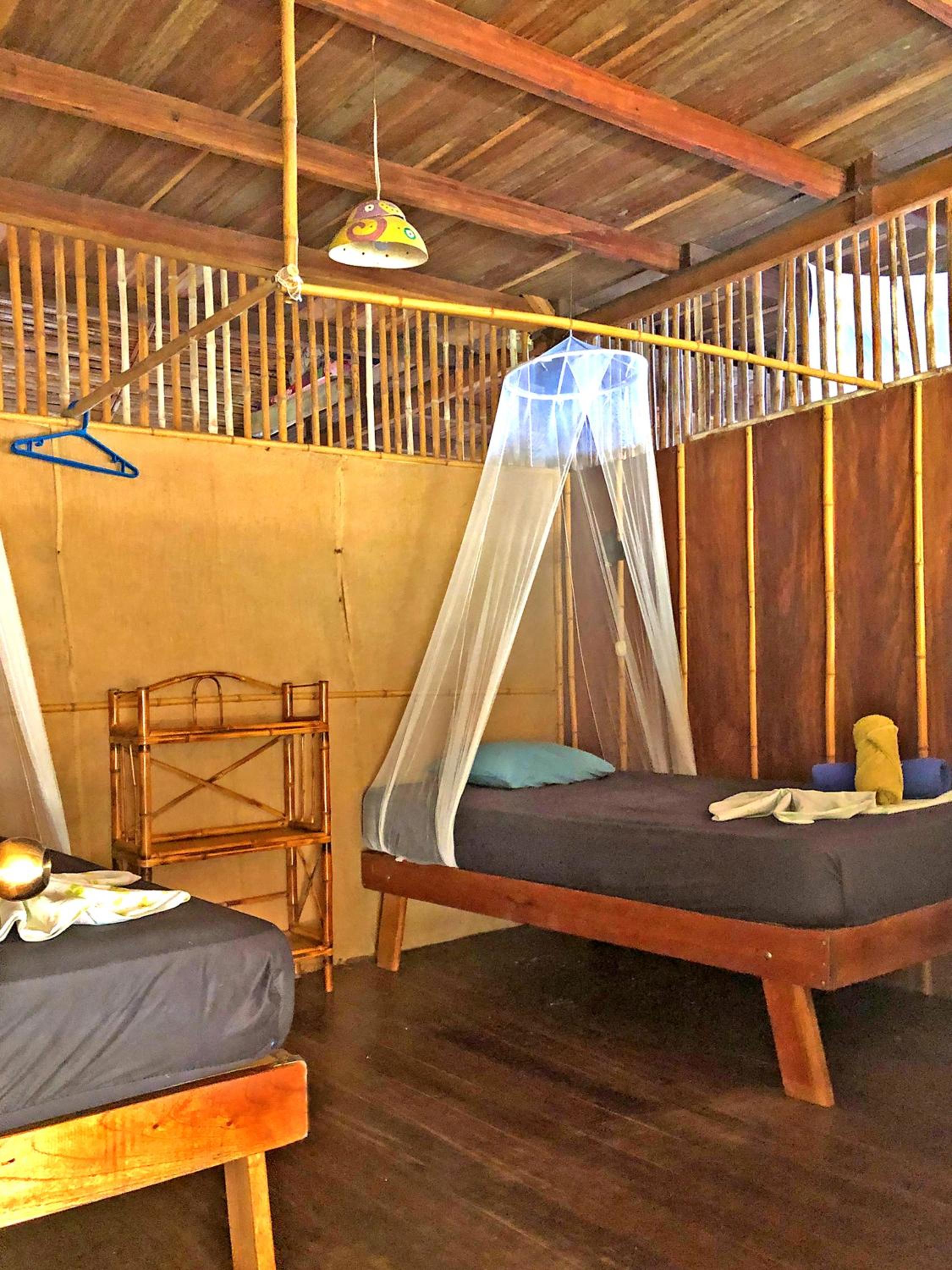 Zweibettzimmer mit Gemeinschaftsbad