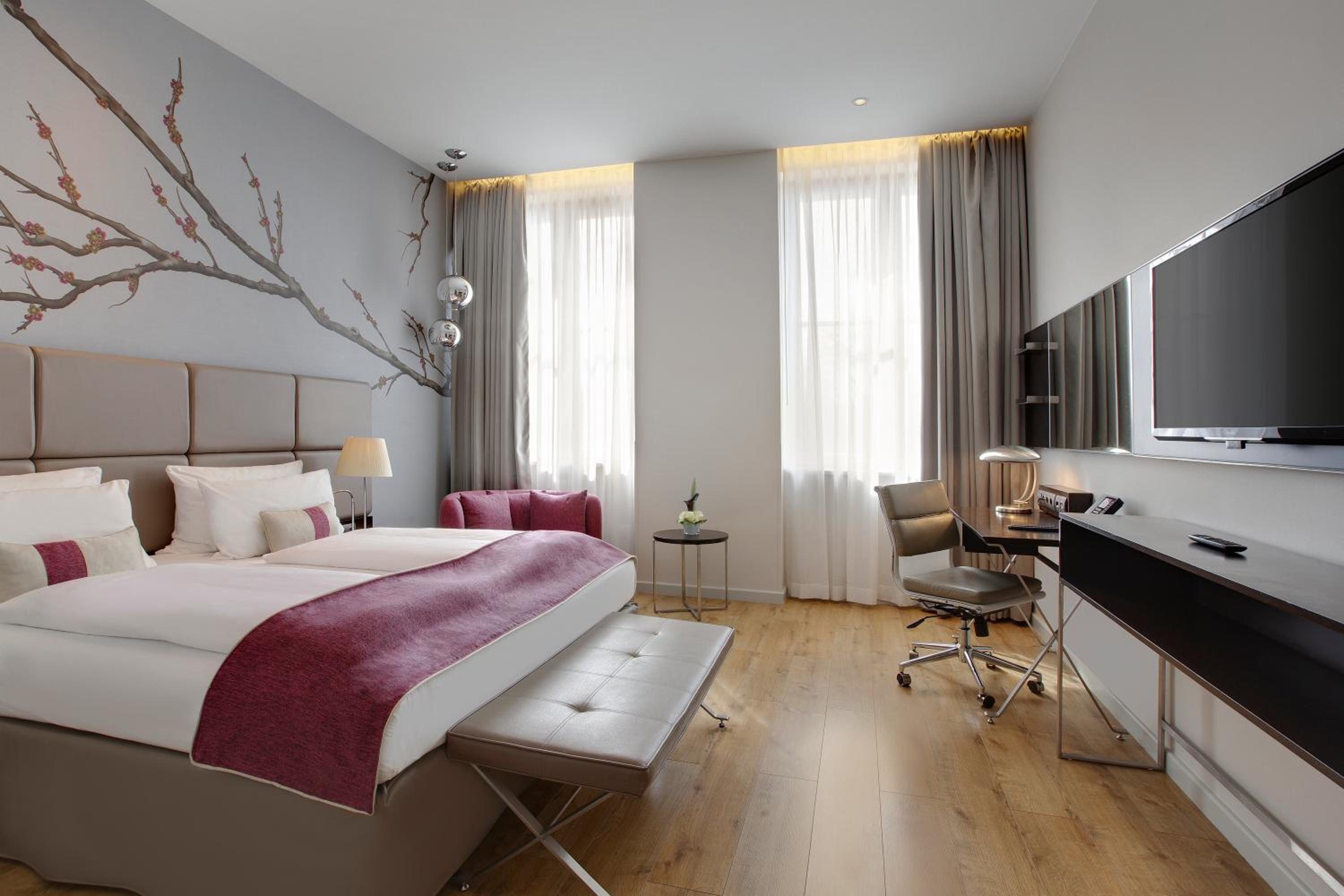 Supreme Room