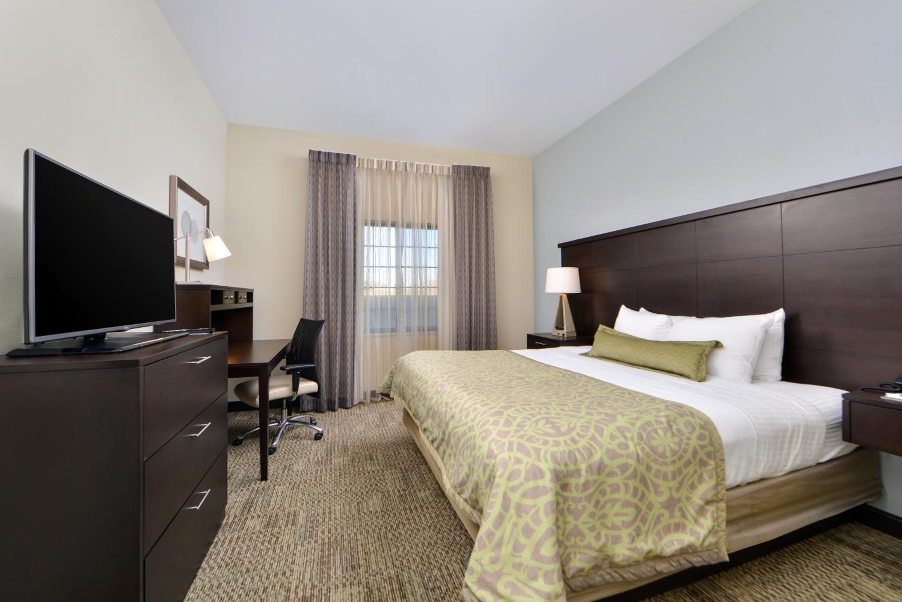 One-Bedroom King Suite