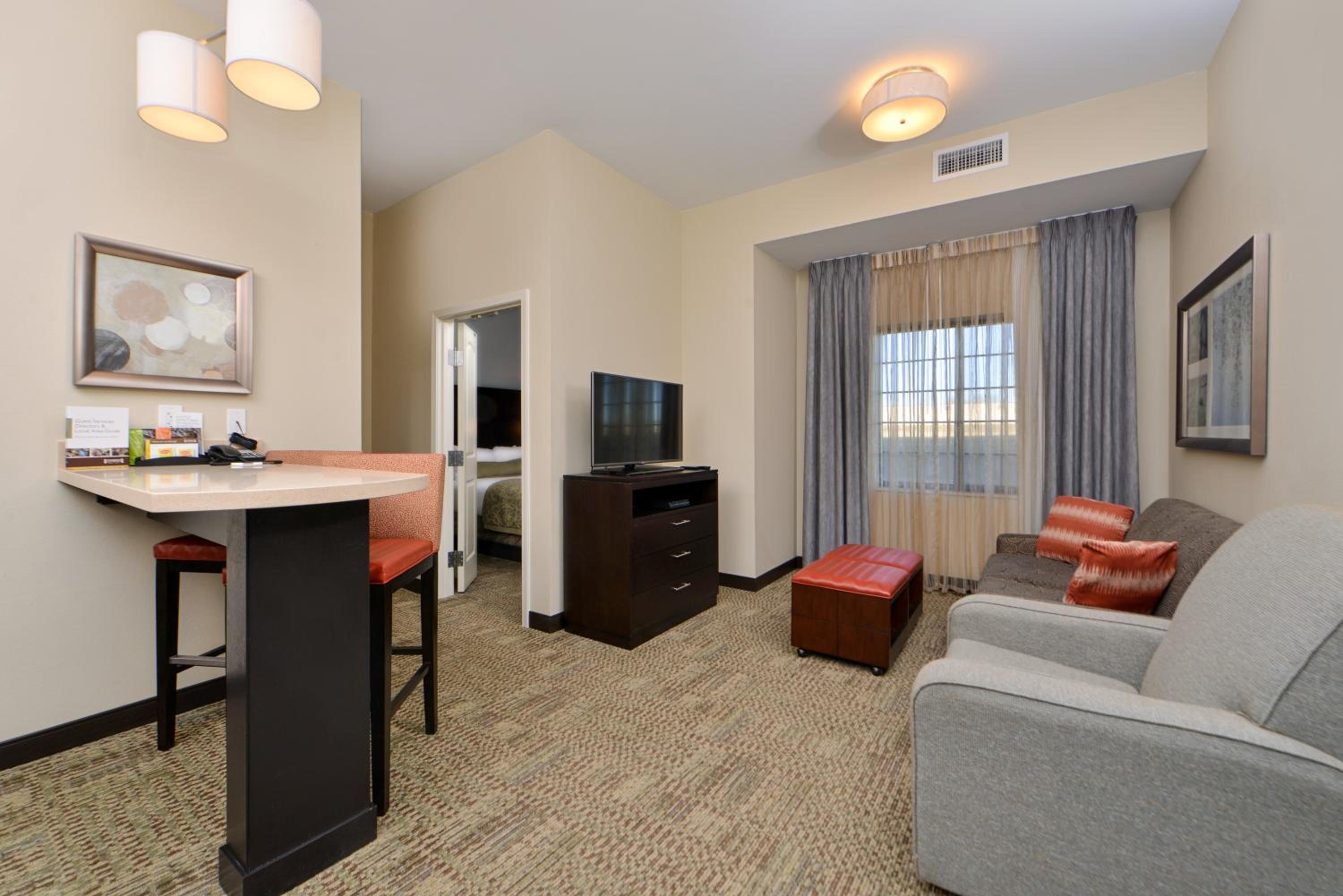 Room with Two Beds - Hearing Accessible - Non-Smoking