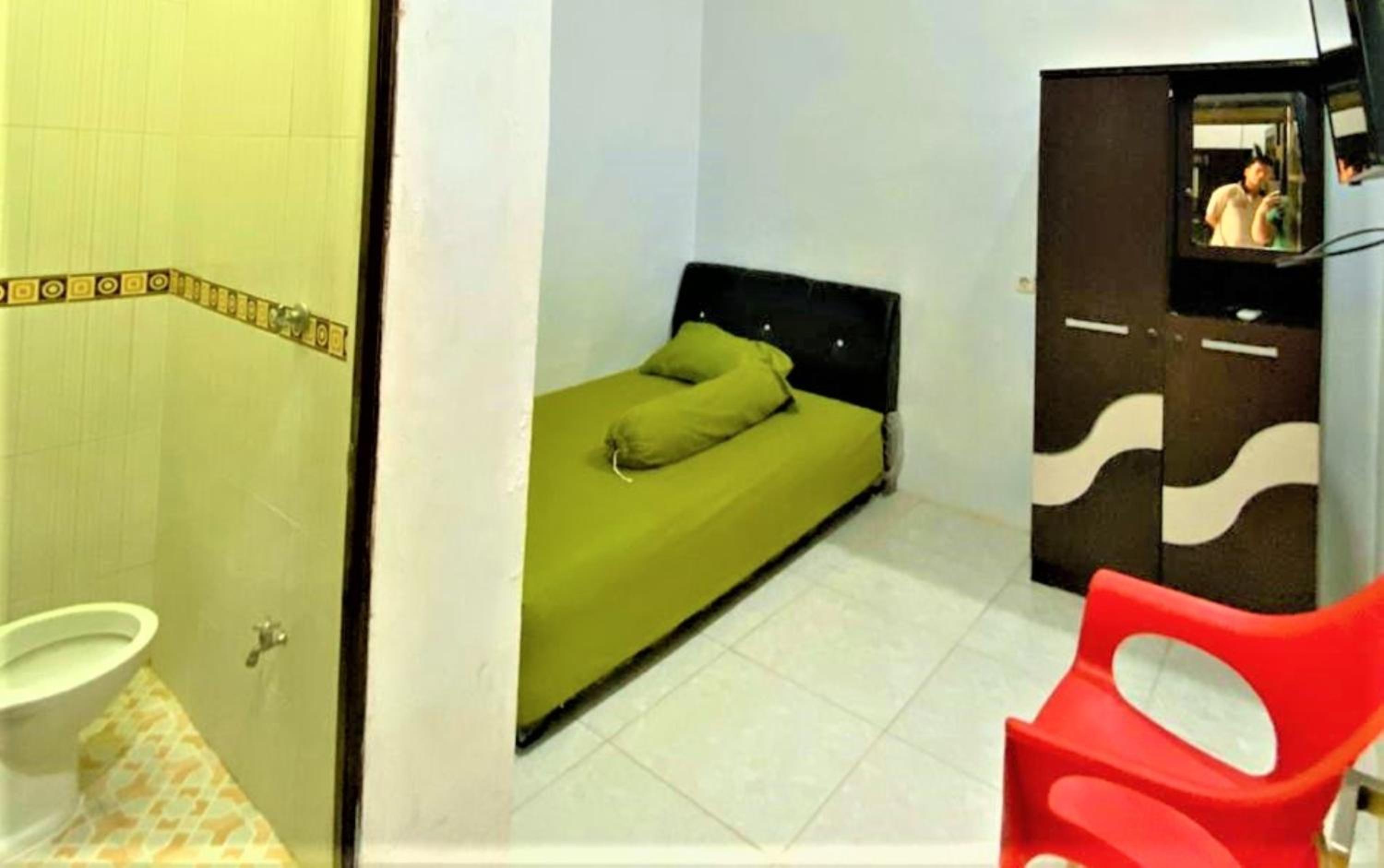 Standard Double Room - Photo 12