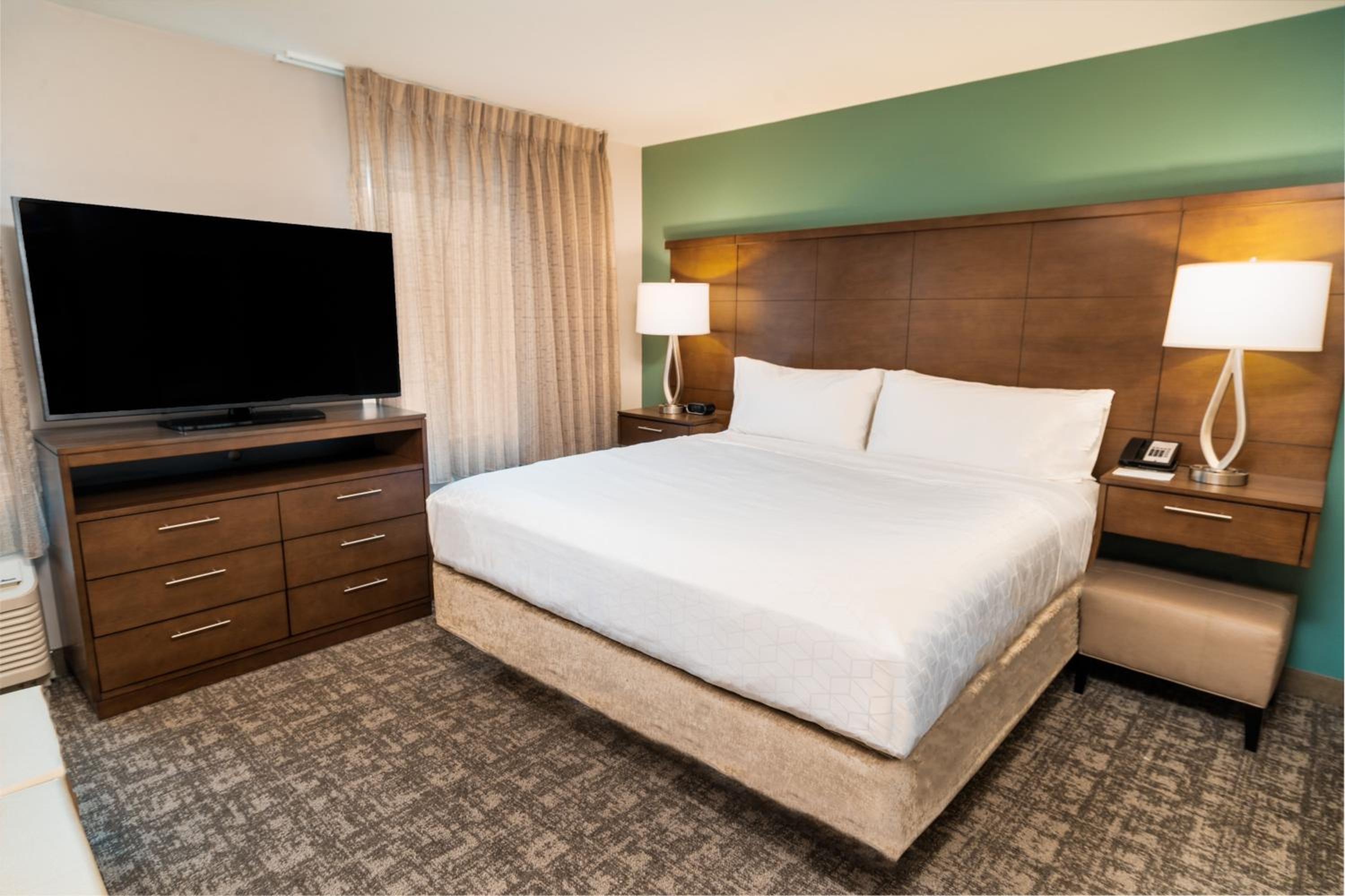 King Studio Suite - Photo 4