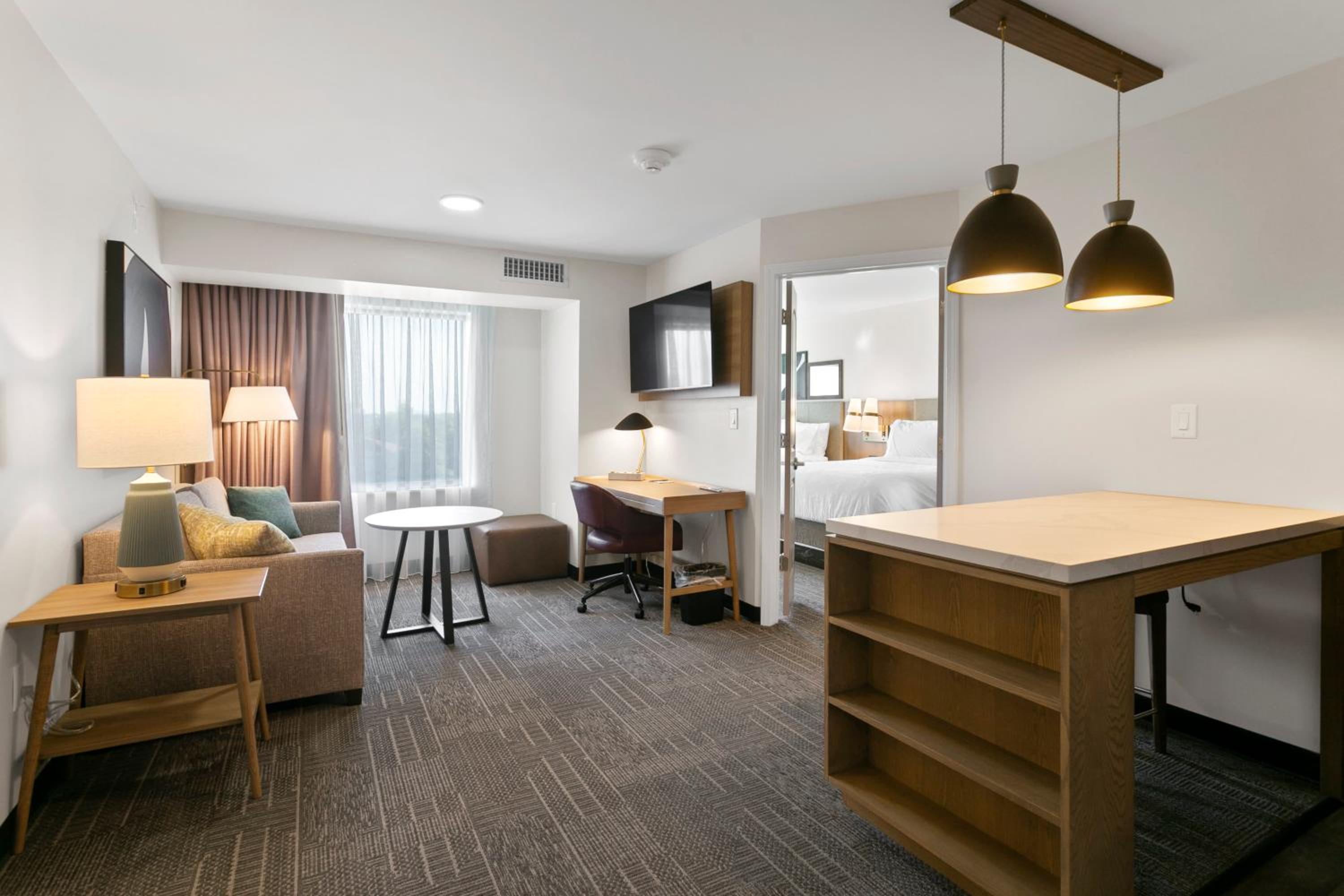 Two-Bedroom Suite with One King and Two Queen Beds - Photo 5