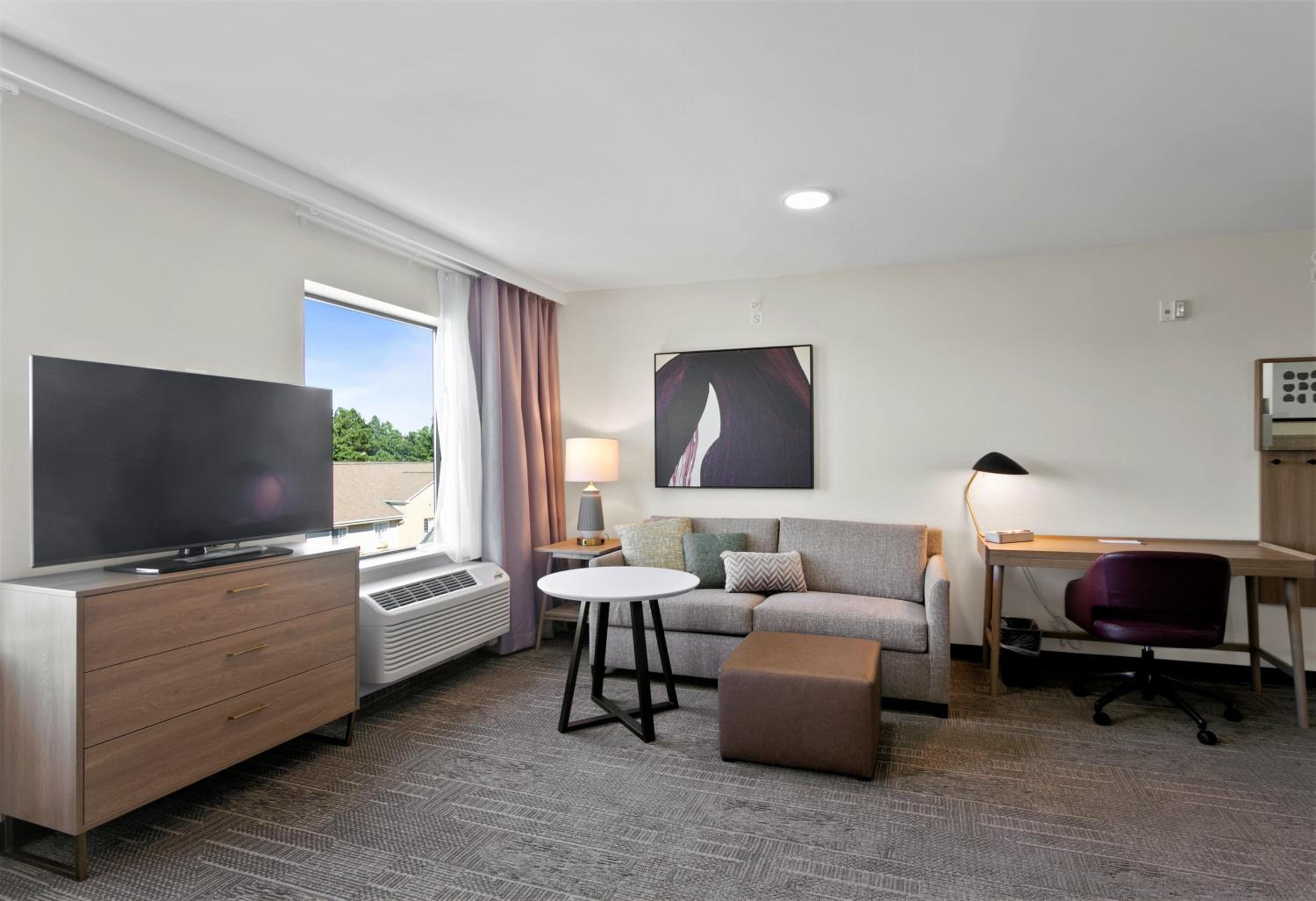 King Studio Suite - Photo 3